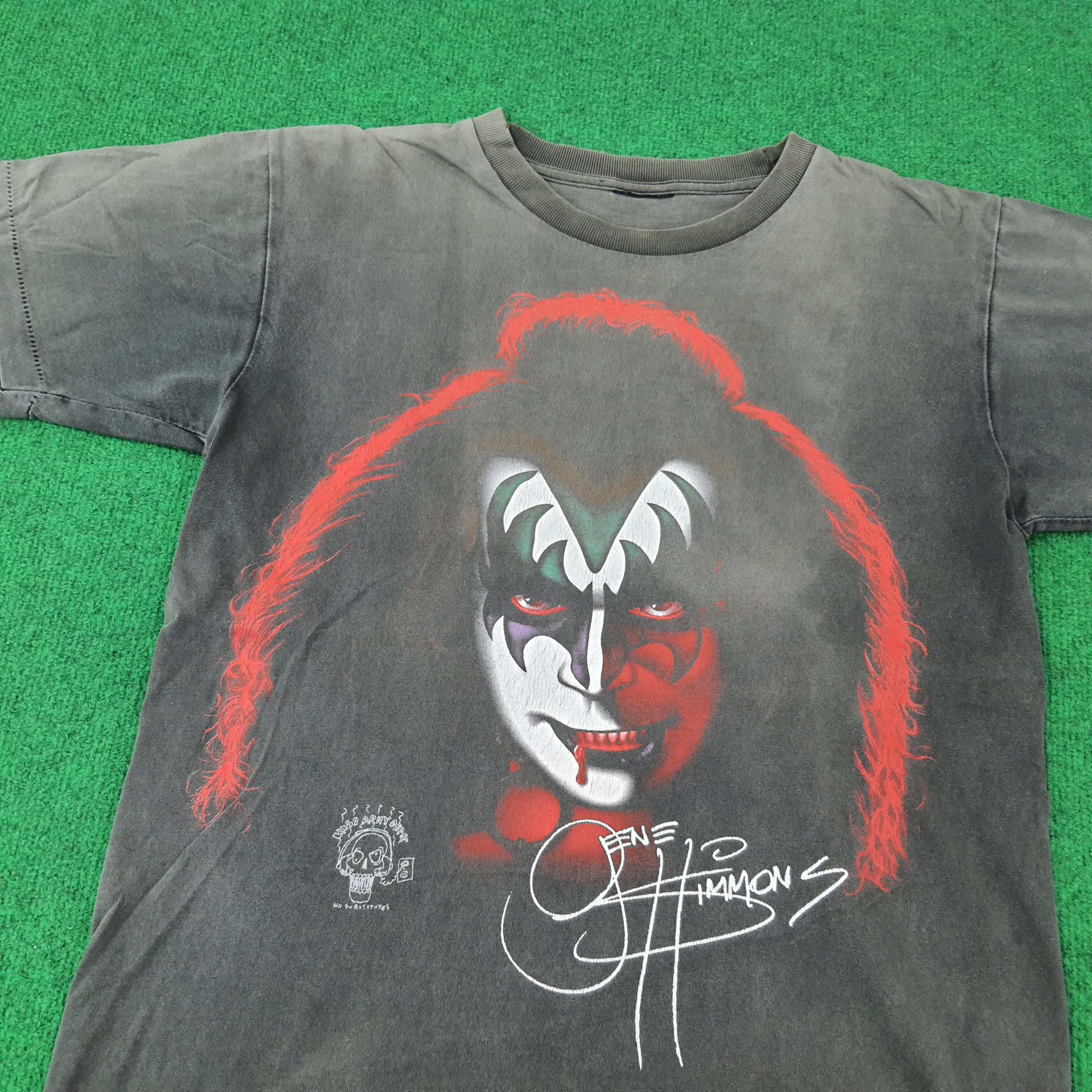 Band Tees Vintage Gene Simmons The Demon Kiss Band Tshirt C249N50 Size US M / EU 48-50 / 2 - 2 Thumbnail