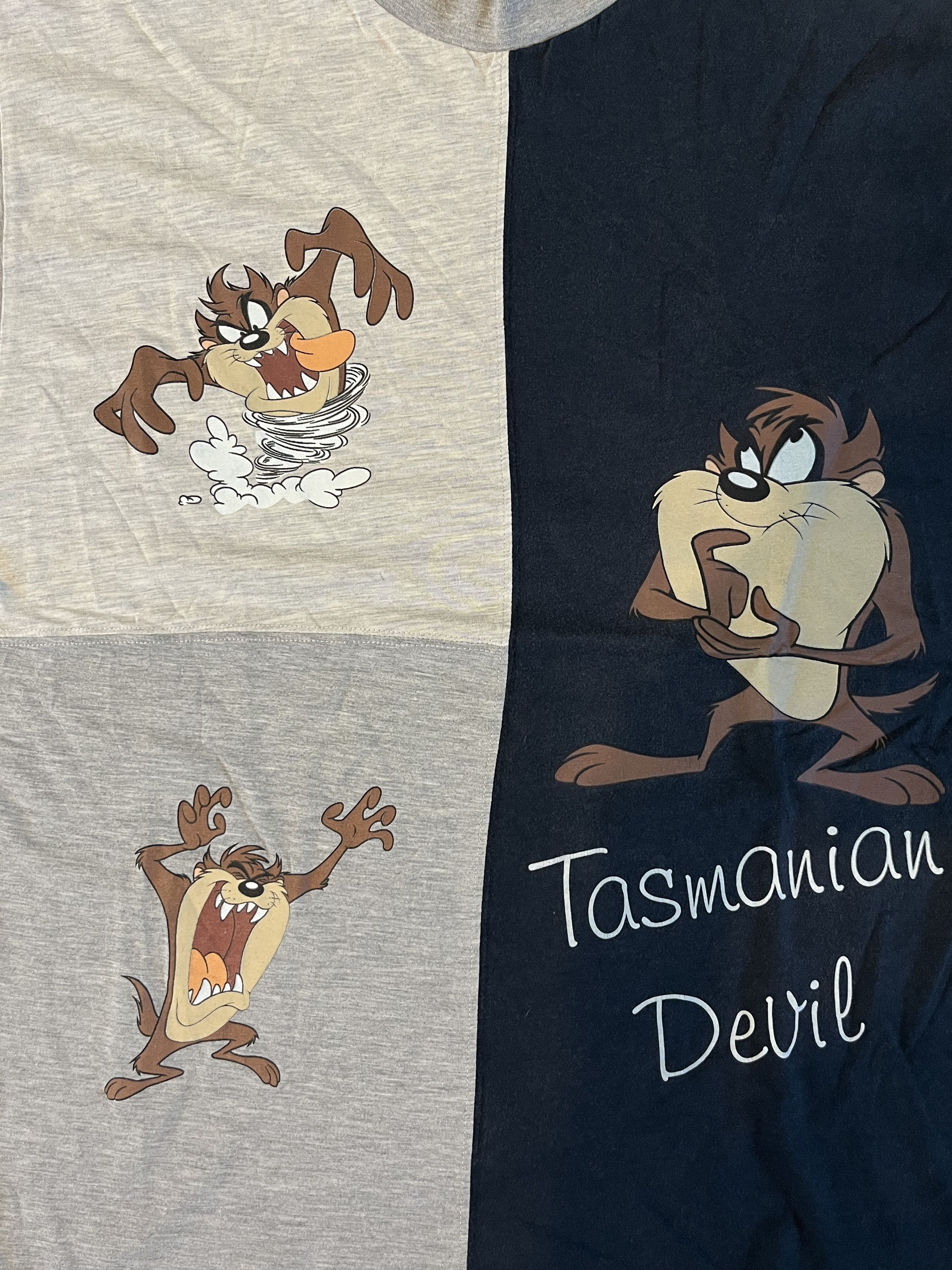 Cartoon Network Vintage 2002 Tasmanian Devil Taz Looney Tunes Size US L / EU 52-54 / 3 - 2 Thumbnail