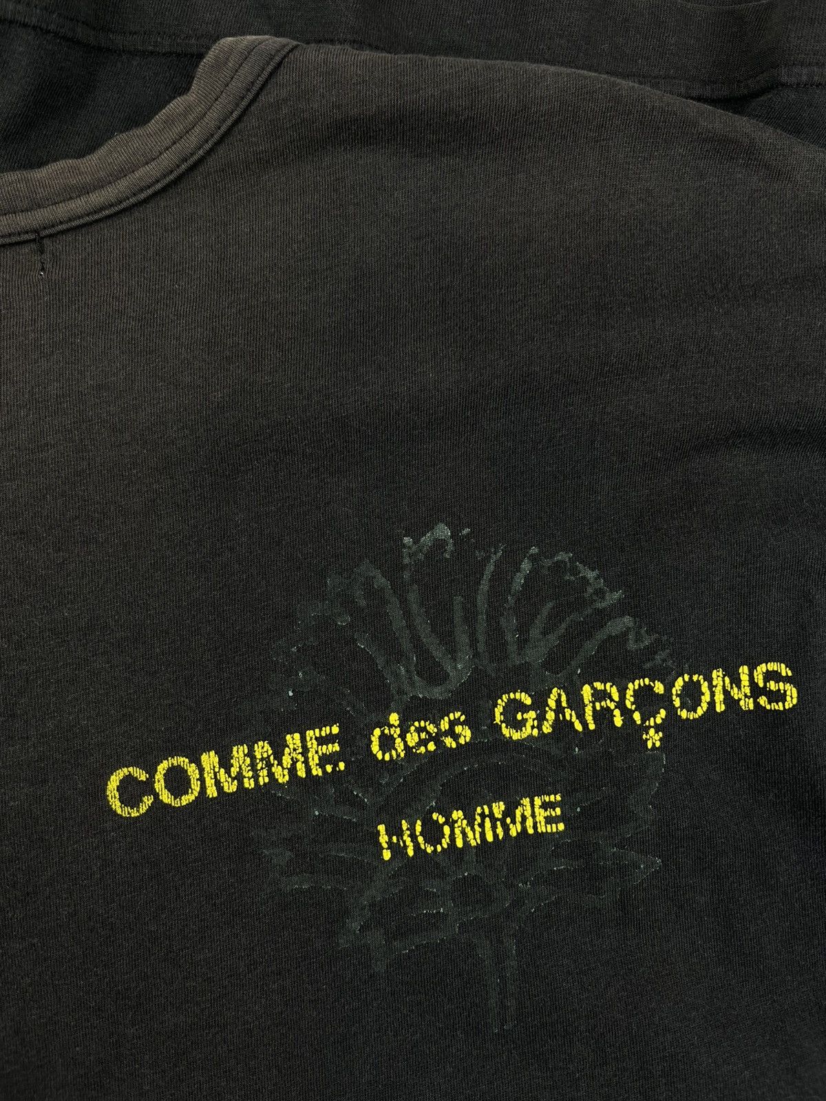 Comme des Garcons SS02 Comme Des Garcons Homme Sunfaded Floral Logo Tshirt Size US M / EU 48-50 / 2 - 3 Thumbnail