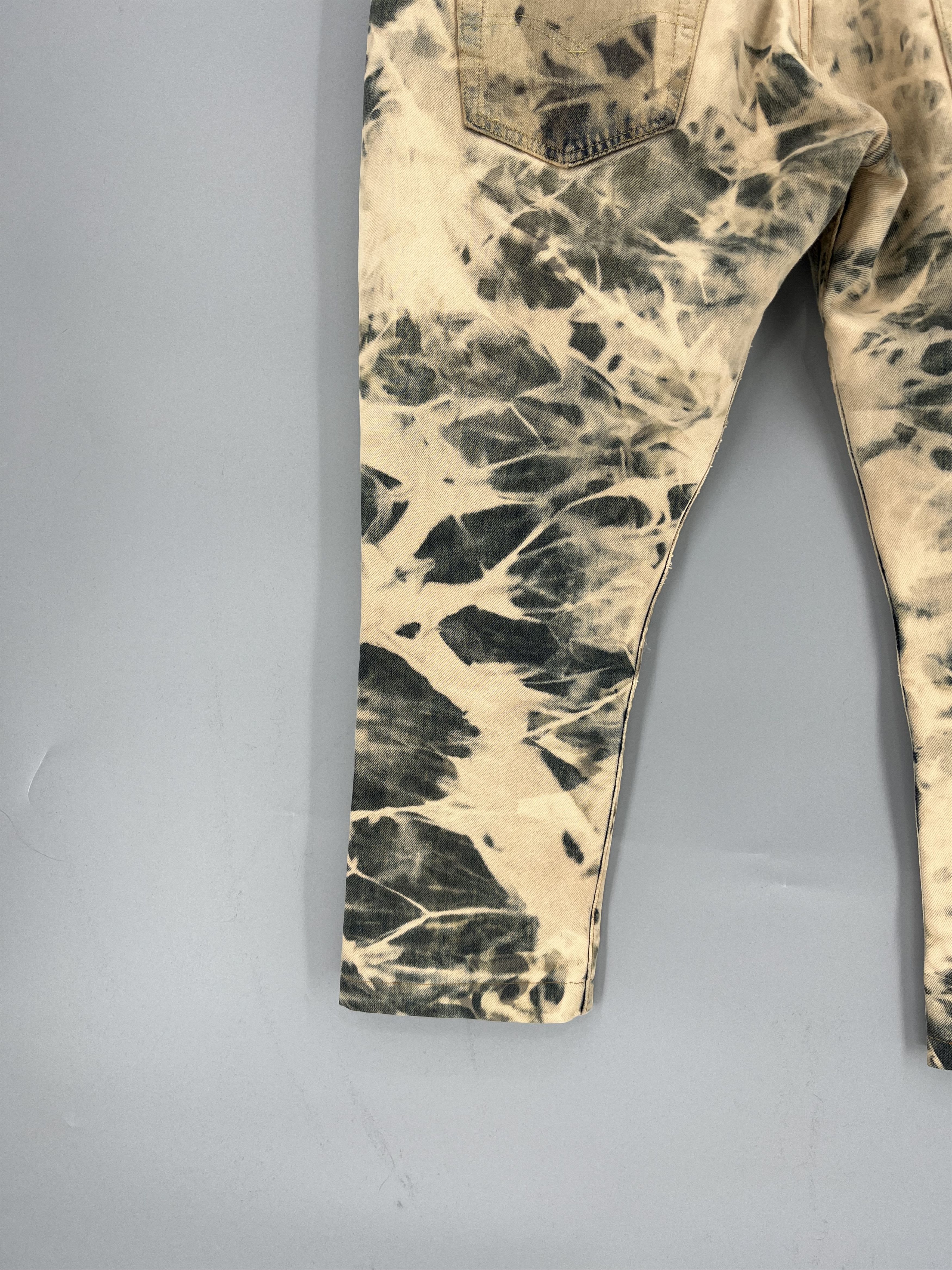 Other 90s Levi’s 501 Patchwork Multipocket Denim Custom Jeans USA Size US 32 / EU 48 - 12 Thumbnail