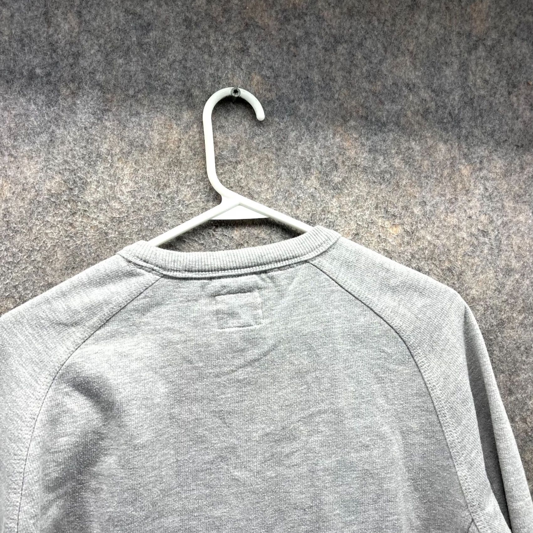 Champion VINTAGE Champion Sweater Men Medium Embroidered Gray Crewneck Pullover Fleece Logo Size US M / EU 48-50 / 2 - 3 Thumbnail