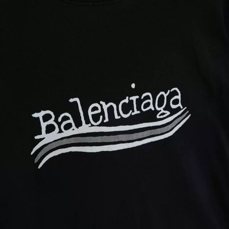 Balenciaga Balenciaga Black Aged Graffiti Coke Short Sleeve Size L Size US L / EU 52-54 / 3 - 3 Thumbnail