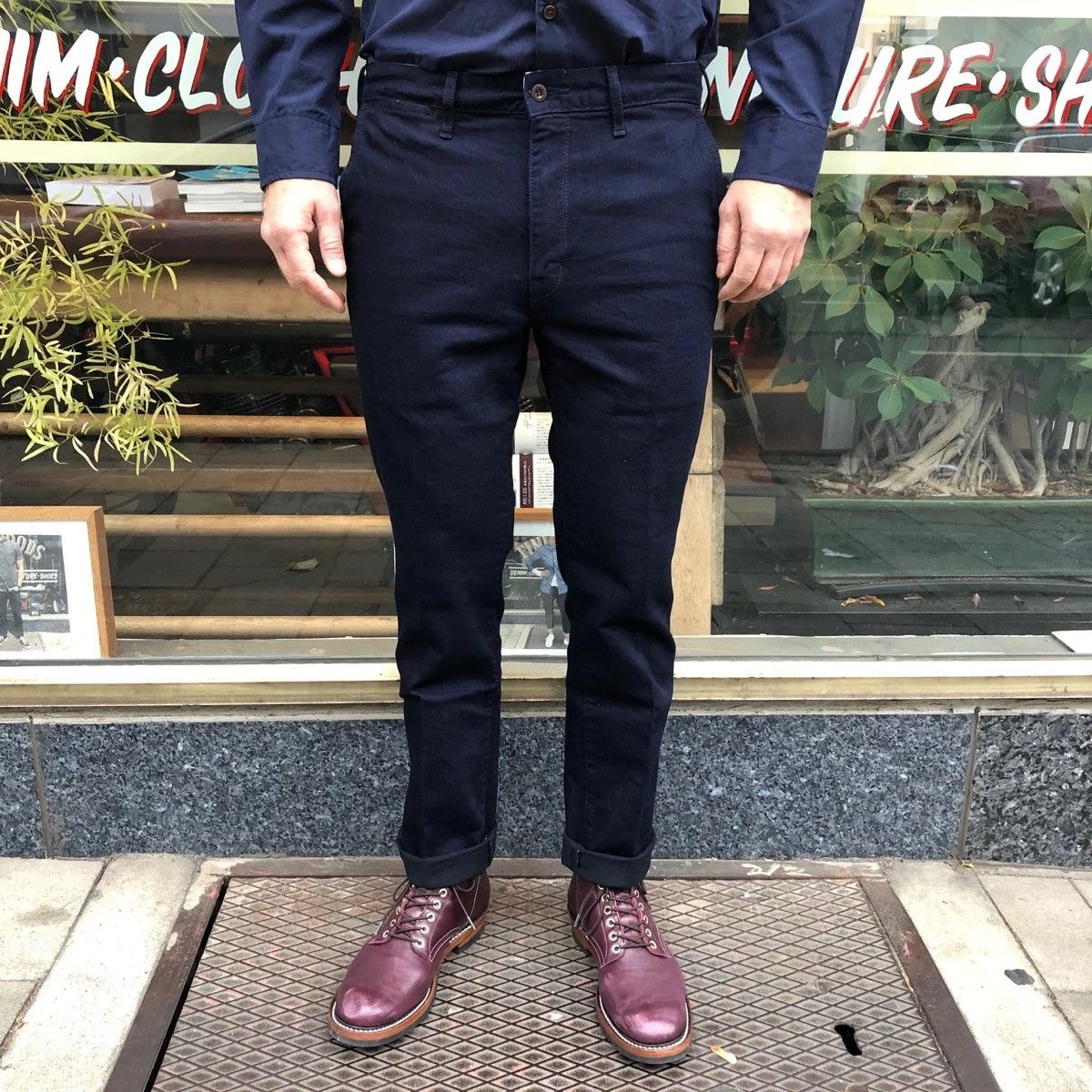 Indigo × Japan Blue Jeans × Momotaro Jeans Japan Blue Jeans 10oz Indigo Dyed Slim Trousers Denim Pants Size US 30 / EU 46 - 3 Thumbnail