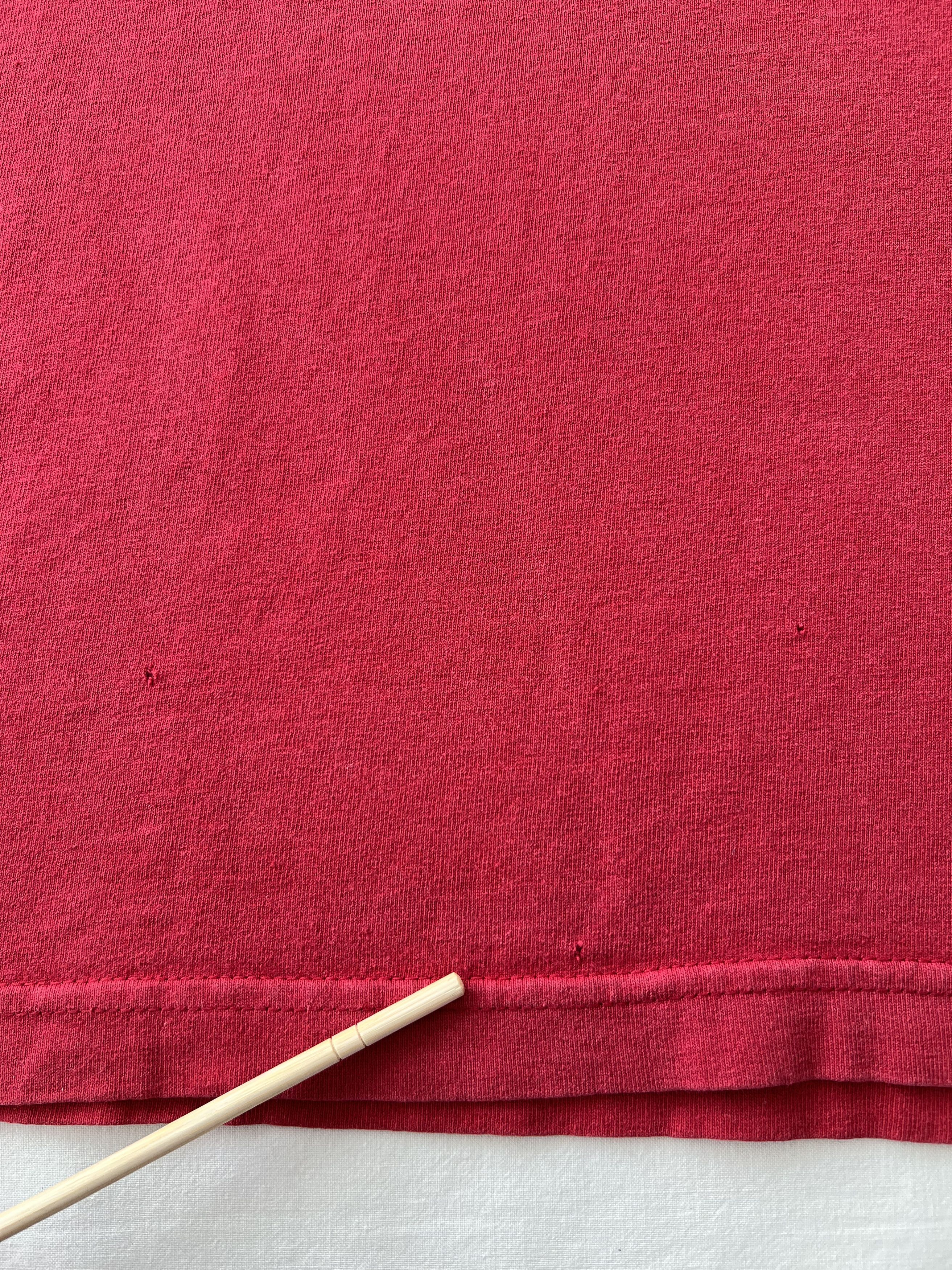 Dakine Vintage 2000s Dakine Red Graphic T-shirt Size US L / EU 52-54 / 3 - 6 Thumbnail