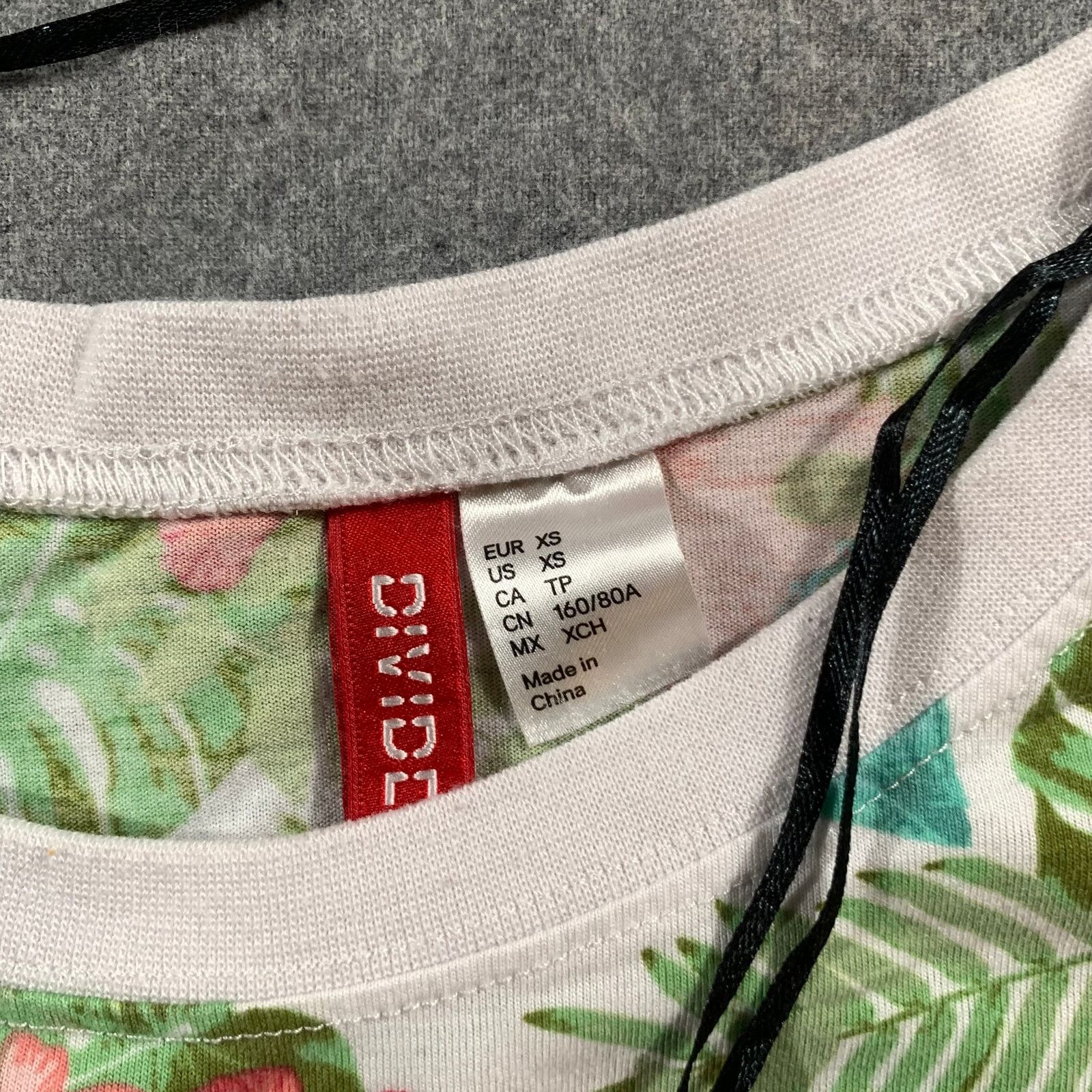 H&M H&M AWESOME Shirt Women Extra Small Floral Size XS / US 0-2 / IT 36-38 - 3 Thumbnail