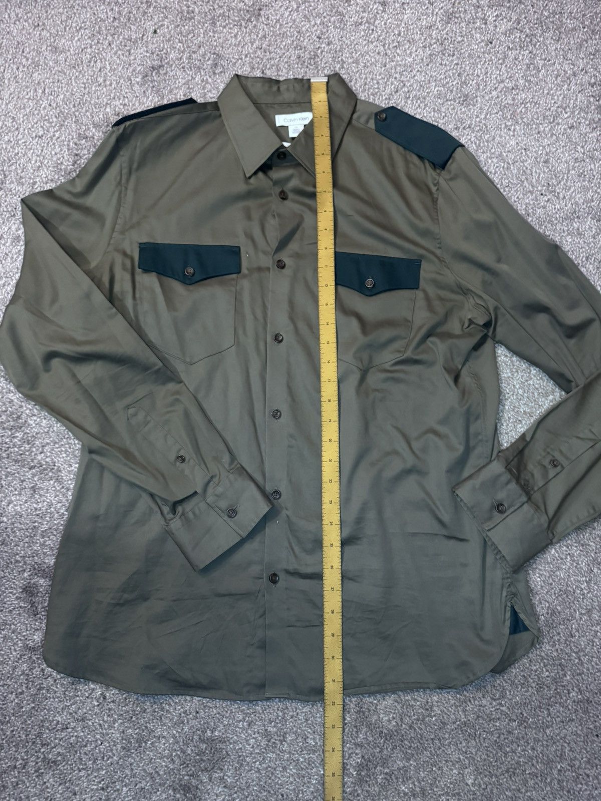Calvin Klein Calvin Klein men's slimfit colorblocked sateen utility shirt Size US L / EU 52-54 / 3 - 1 Thumbnail