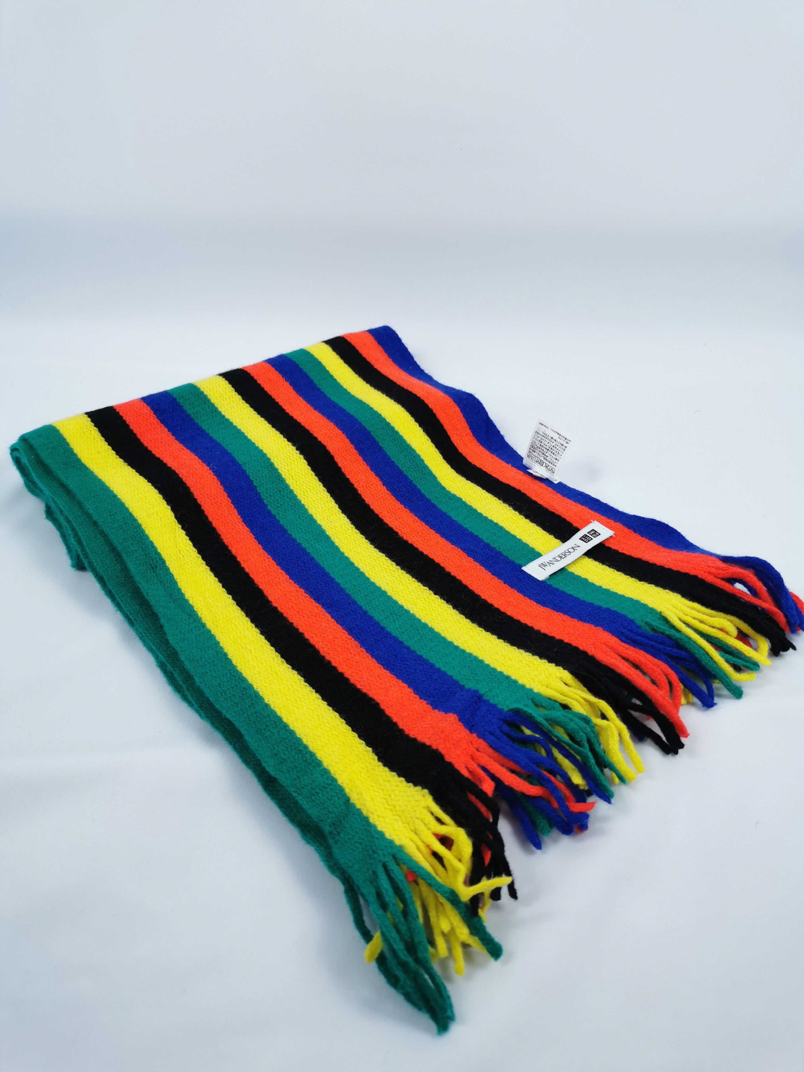 JW Anderson × Uniqlo J W anderson X uniqlo scarf muffler Size ONE SIZE - 3 Thumbnail