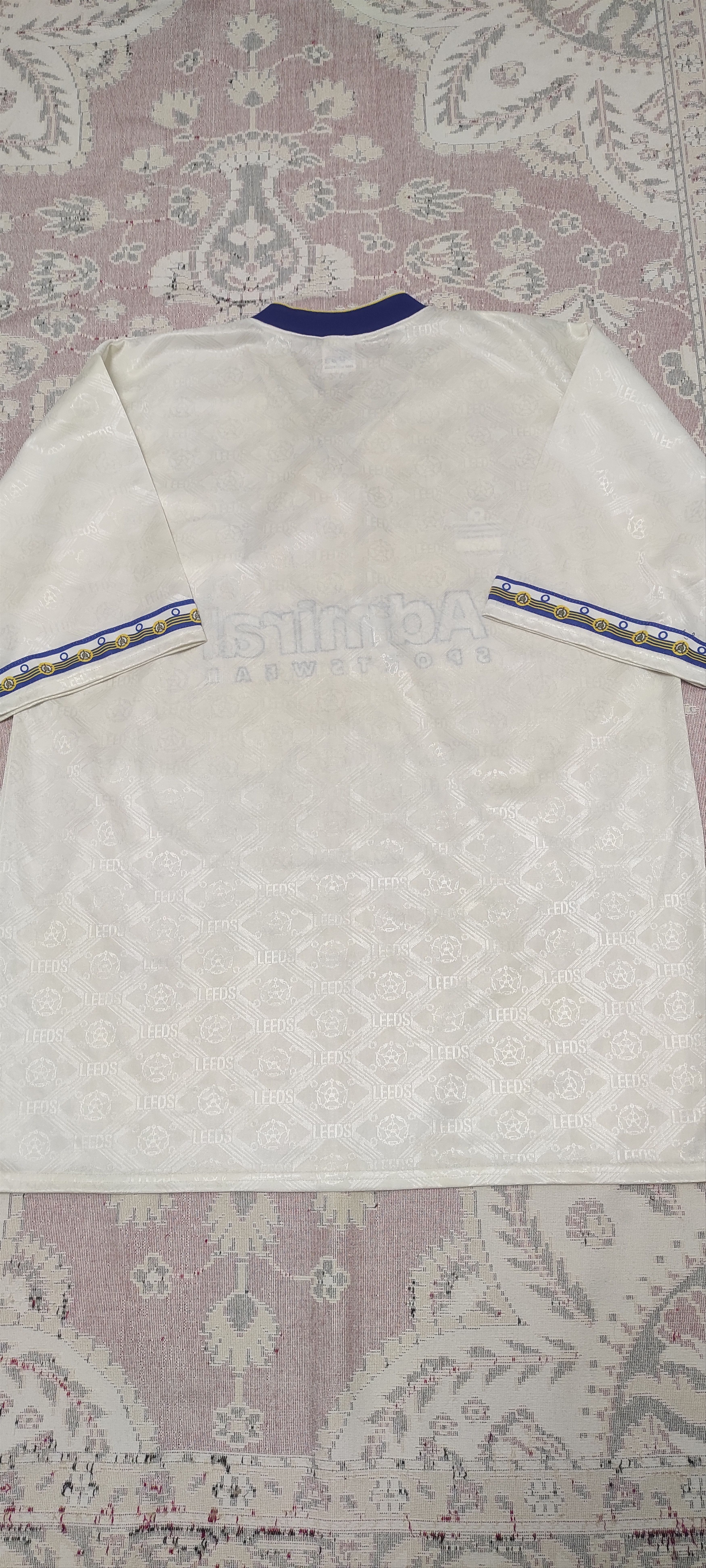 Umbro The Peacocks Leeds United Home football shirt 1992 - 1993 Size US L / EU 52-54 / 3 - 4 Thumbnail