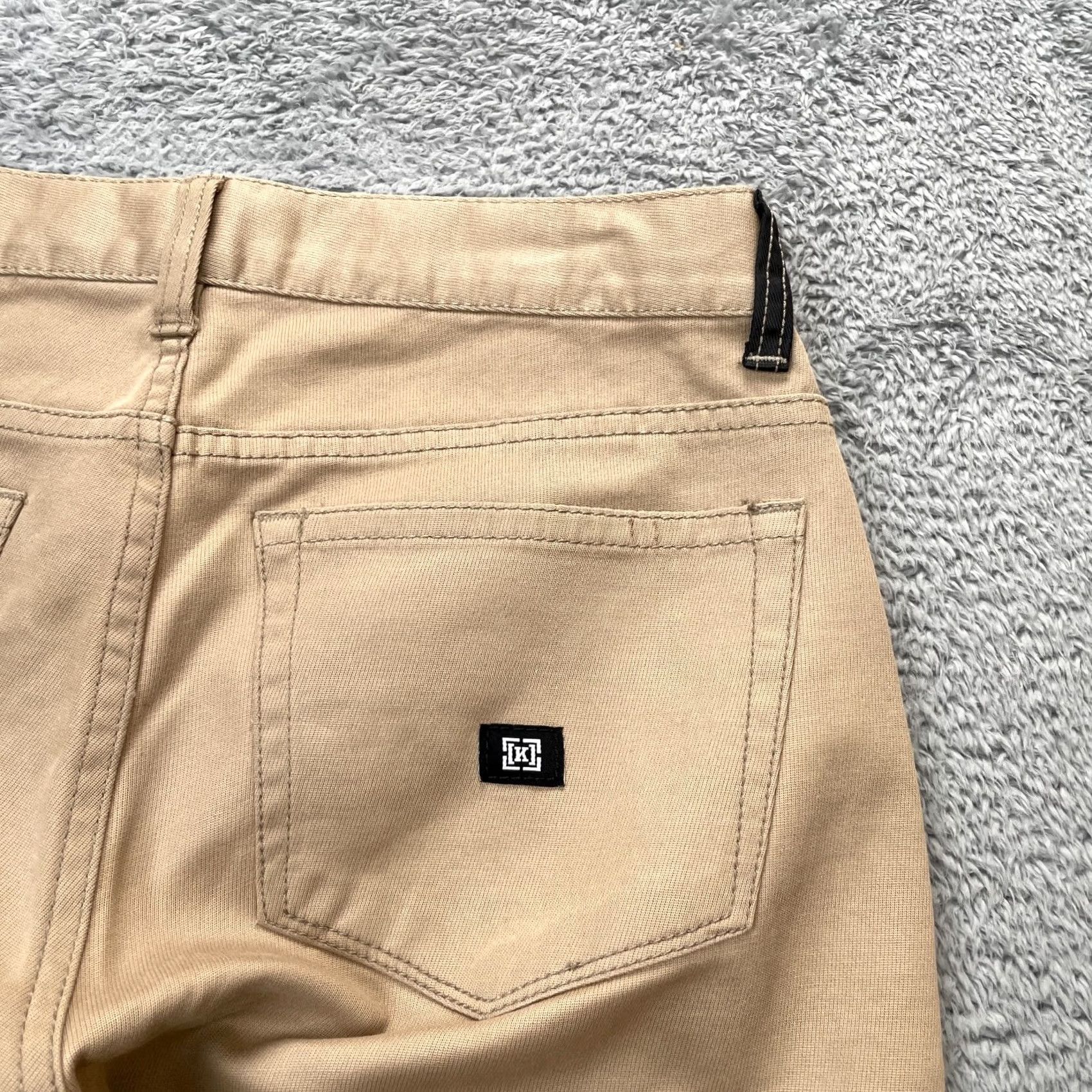 Vintage KR3W Pants Mens Small Beige Chino Slim Fit Logo Straight Leg 5-Pocket Design Casual Resort Wear Size US 28 / EU 44 - 7 Thumbnail