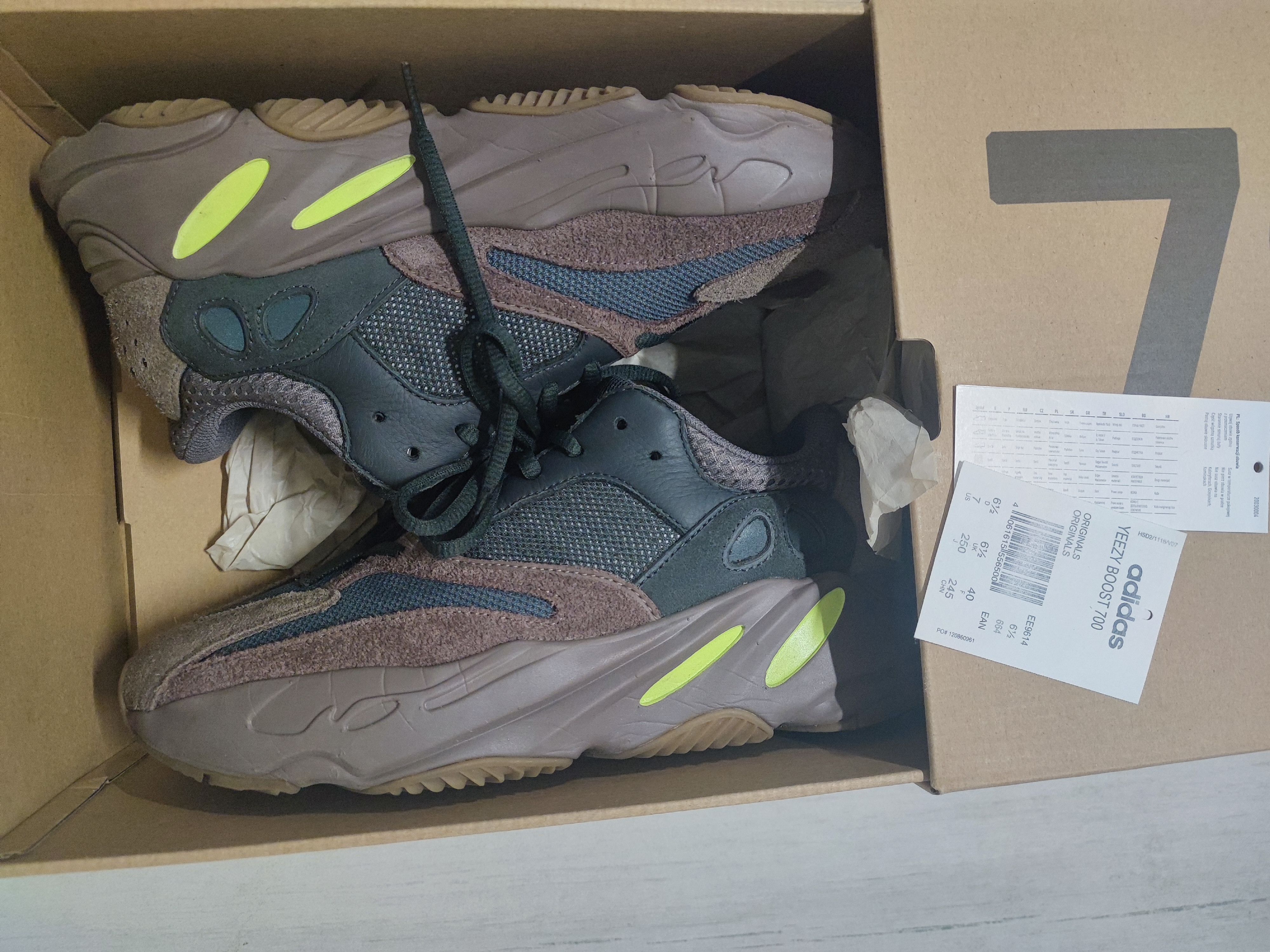 Yeezy yeezy 700 Mauve - size 40 Size US 7 / EU 40 - 4 Thumbnail