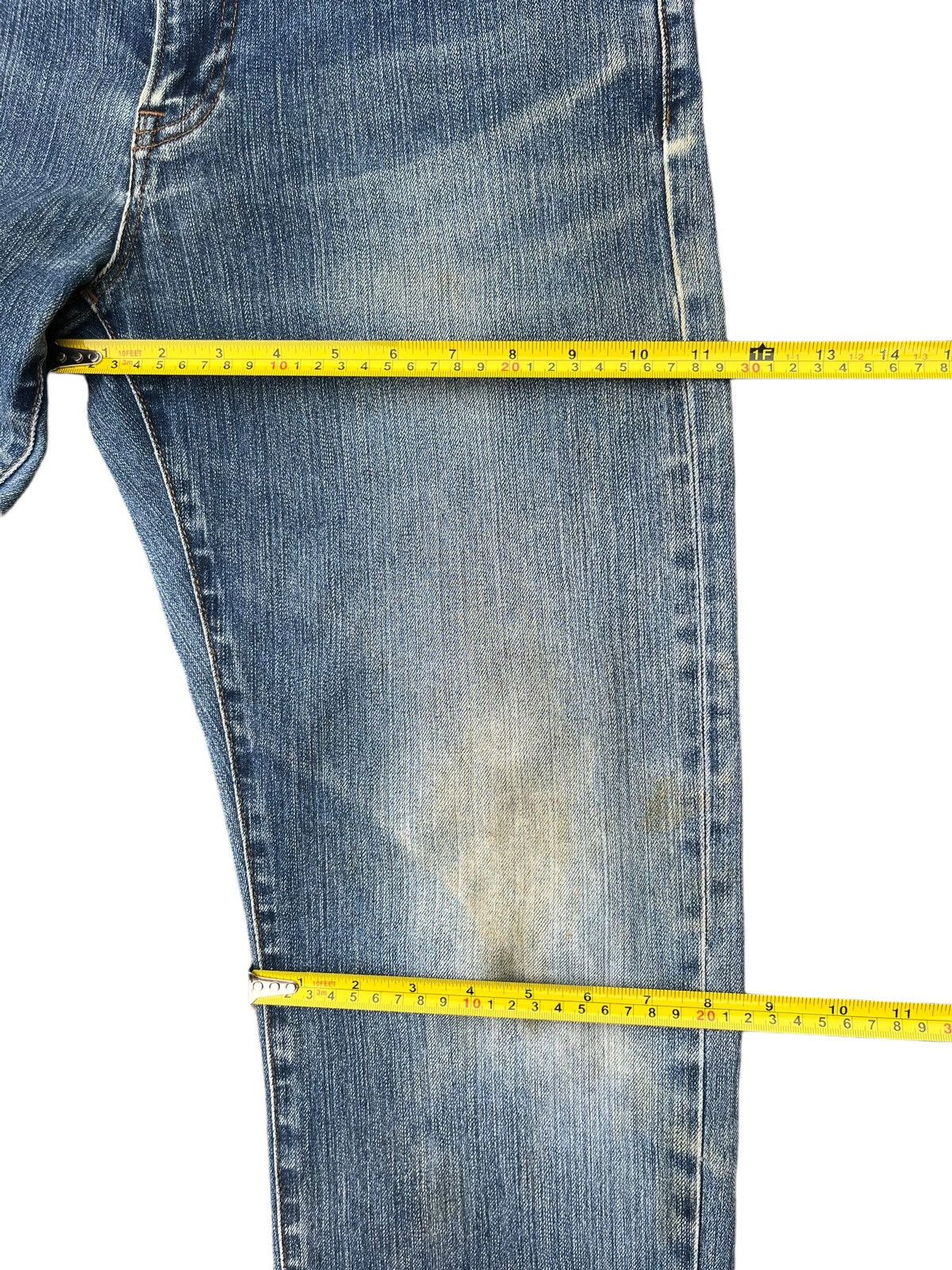 Undercover × Uniqlo Vintage Japanese Brand Dirty Mud Washed Classic Leg Jeans Size US 32 / EU 48 - 11 Thumbnail