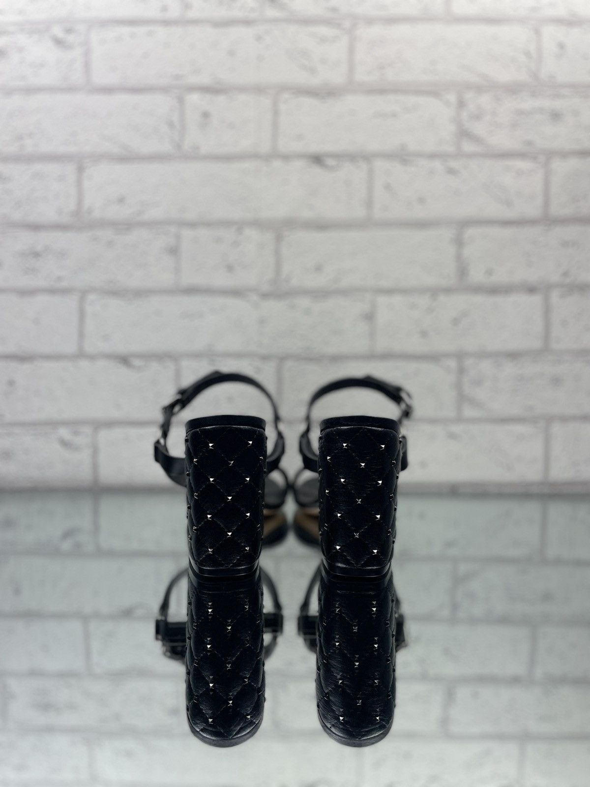 Valentino VALENTINO GARAVANI Black leather sandals 39 size 24-24.5 st Size US 8 / IT 38 - 5 Thumbnail