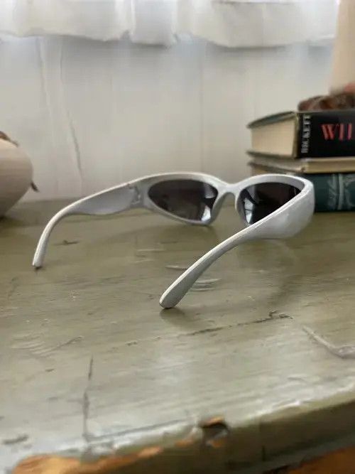 Vintage Retro punk y2k sunglasses Size ONE SIZE - 3 Thumbnail