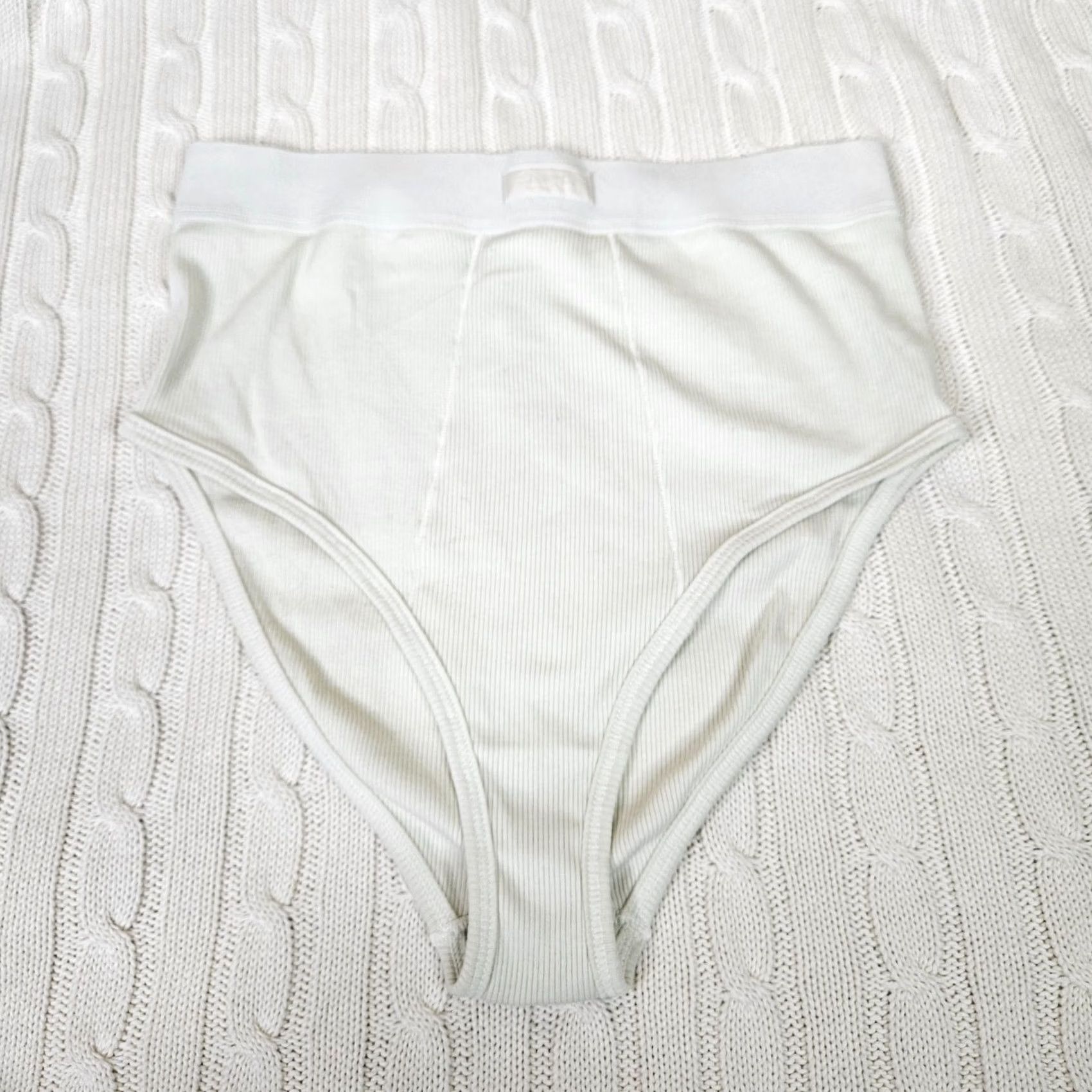 SKIMS Skims Women's High-Waisted Panties Bottom M Beige Cotton ELASTANE Blended Fabric Underwear Vila Underwear NEW Size 32" / US 10 / IT 46 - 2 Thumbnail