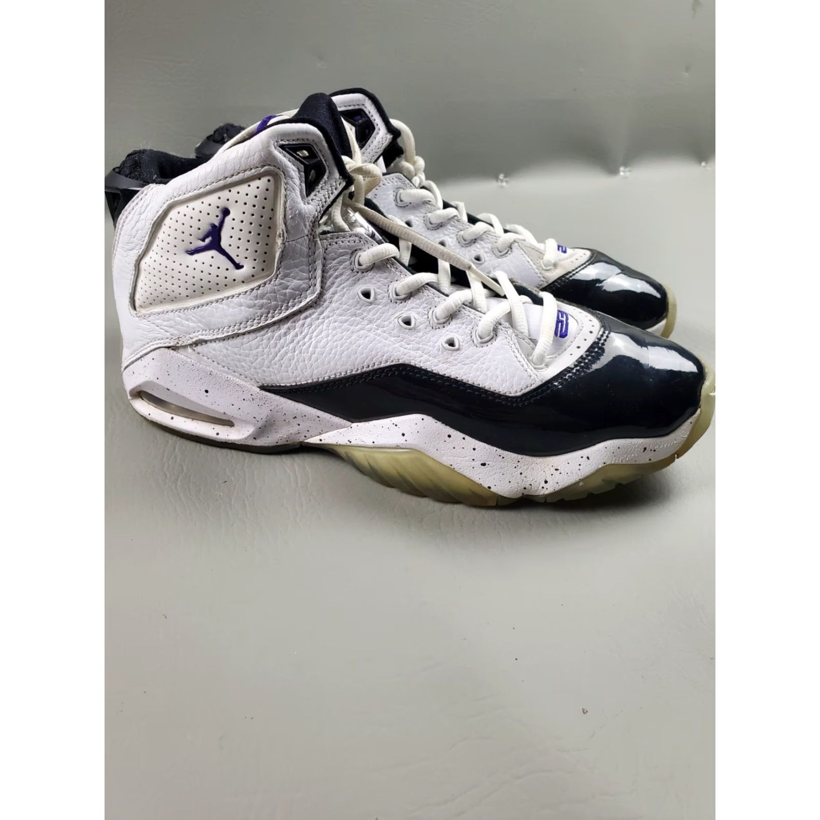Jordan Brand Men's Nike Air Jordan B'Loyal "White Court Purple" Sneaker Sz 8 315317-114 Size US 8 / EU 41 - 2 Thumbnail