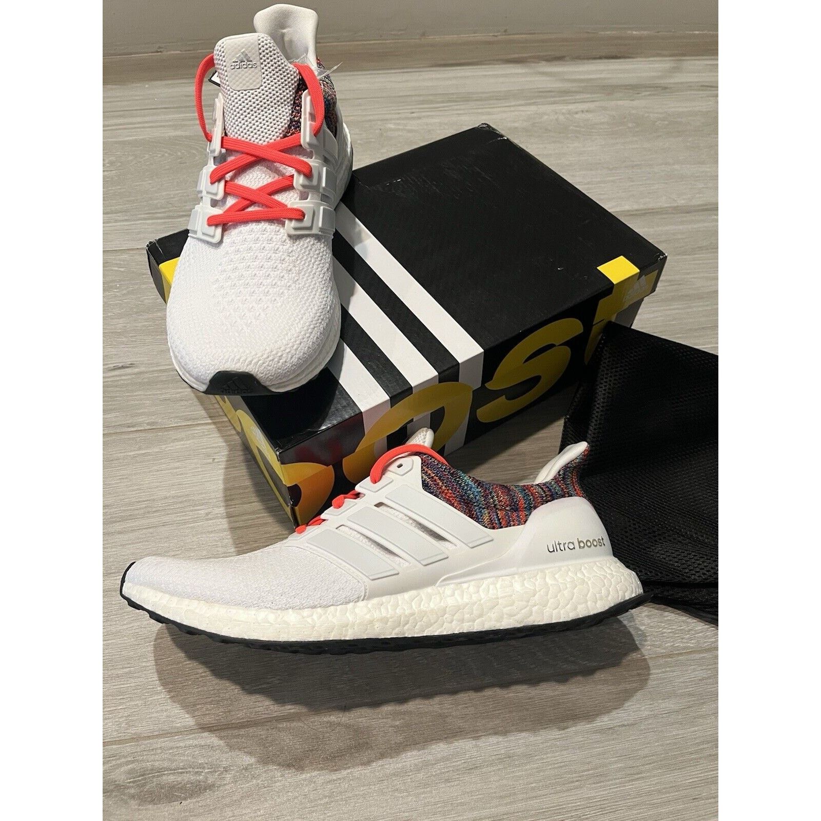 Mi adidas ultra boost white rainbow hotsell