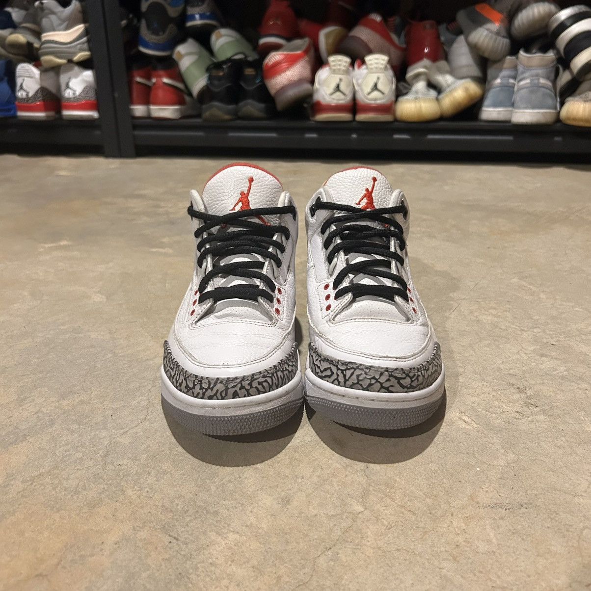 Jordan Brand × Nike Air Jordan 3 Retro White Cement 2011 US 9 Size US 9 / EU 42 - 4 Thumbnail