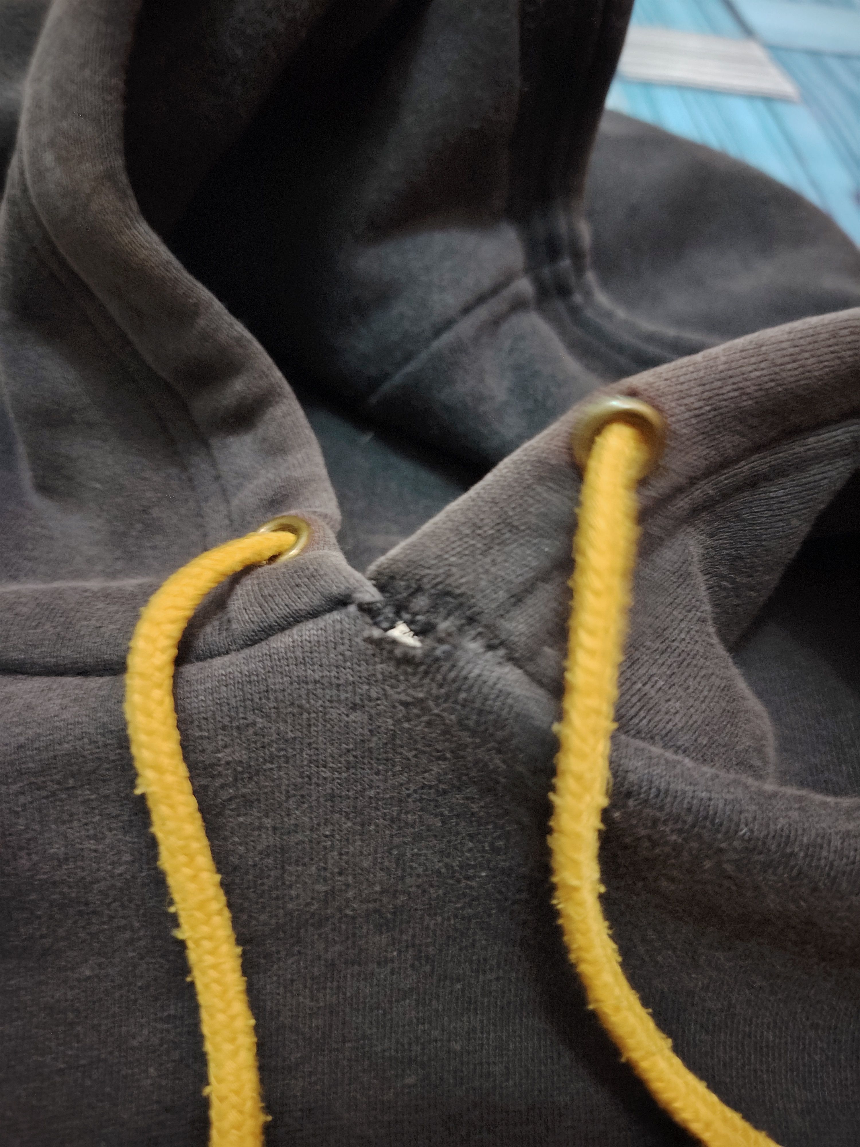 LRG Distressed Thrashed Sun faded Rare LRG True Heads Hoodie Size US L / EU 52-54 / 3 - 7 Thumbnail