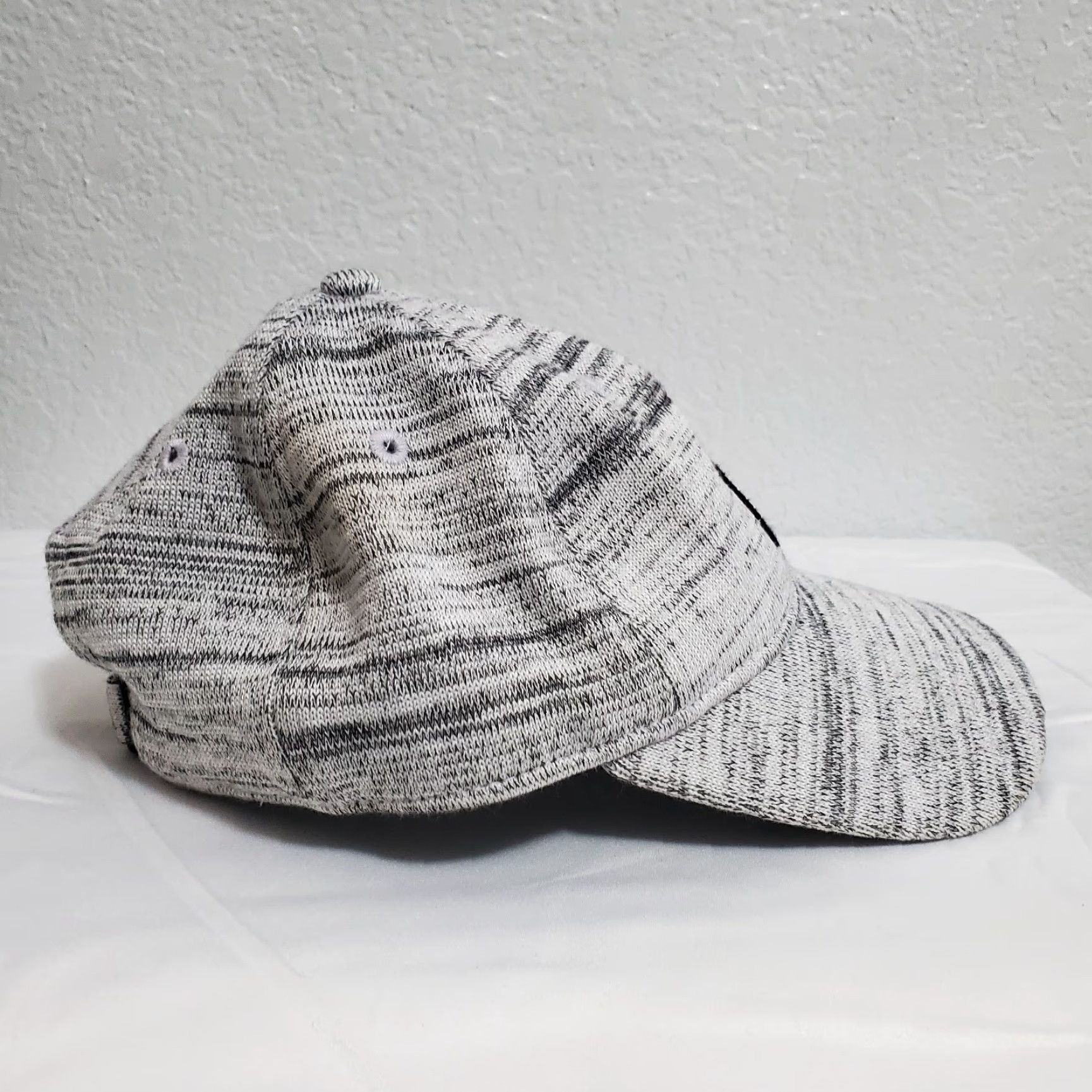 Vintage Love Your Melon Knit Hero Cap Light Gray Baseball Hat Strap Back Patch Logo Size ONE SIZE - 3 Thumbnail
