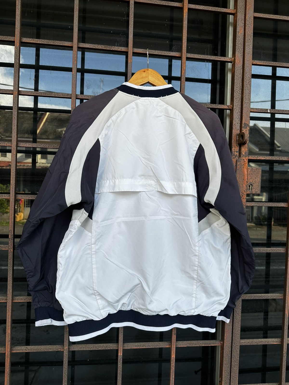 Nike 👹Vintage Faded Nike Baseball Baggy VNeck Sweater Size US M / EU 48-50 / 2 - 8 Thumbnail