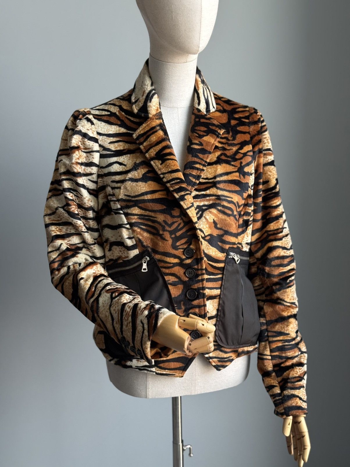 Dolce & Gabbana Dolce & Gabbana Leopard Tiger Jacket Archive Blazer Size M / US 6-8 / IT 42-44 - 2 Thumbnail