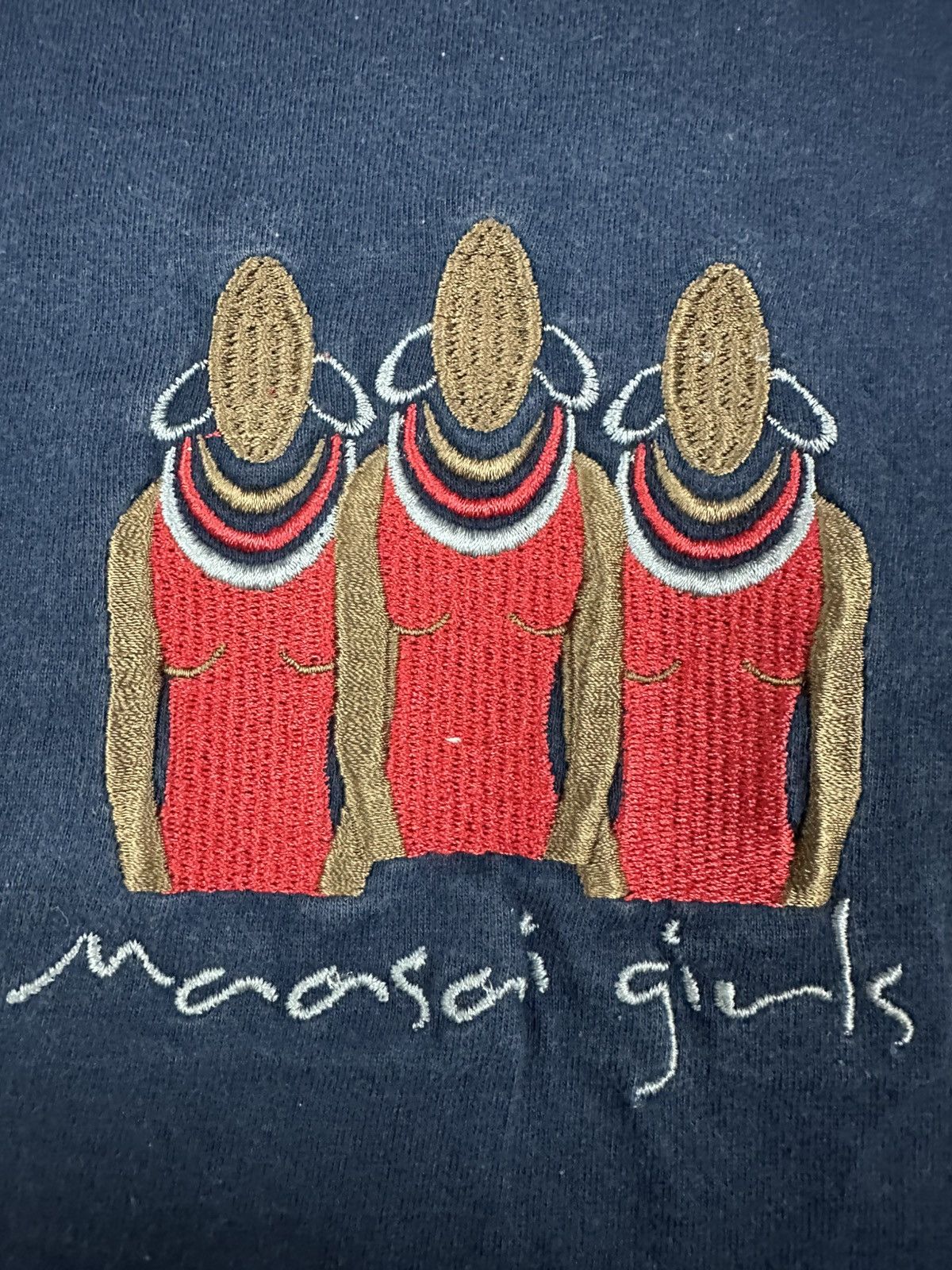 Vintage Vintage Maasai Girls Embroidered Tee Size US L / EU 52-54 / 3 - 4 Thumbnail
