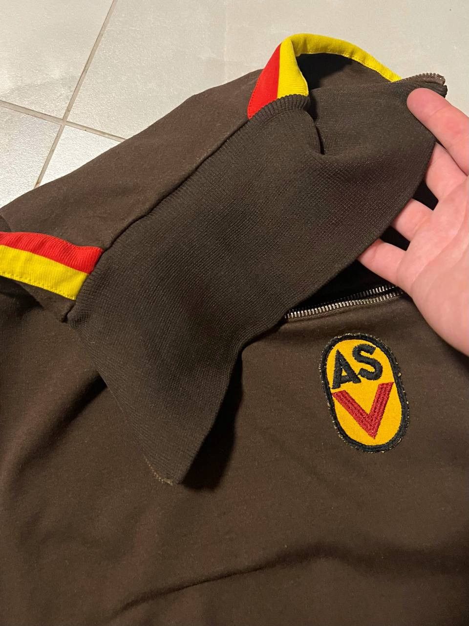 Vintage VTG 70s East German Army Track Top Training Gym Pull Over Size US M / EU 48-50 / 2 - 6 Thumbnail