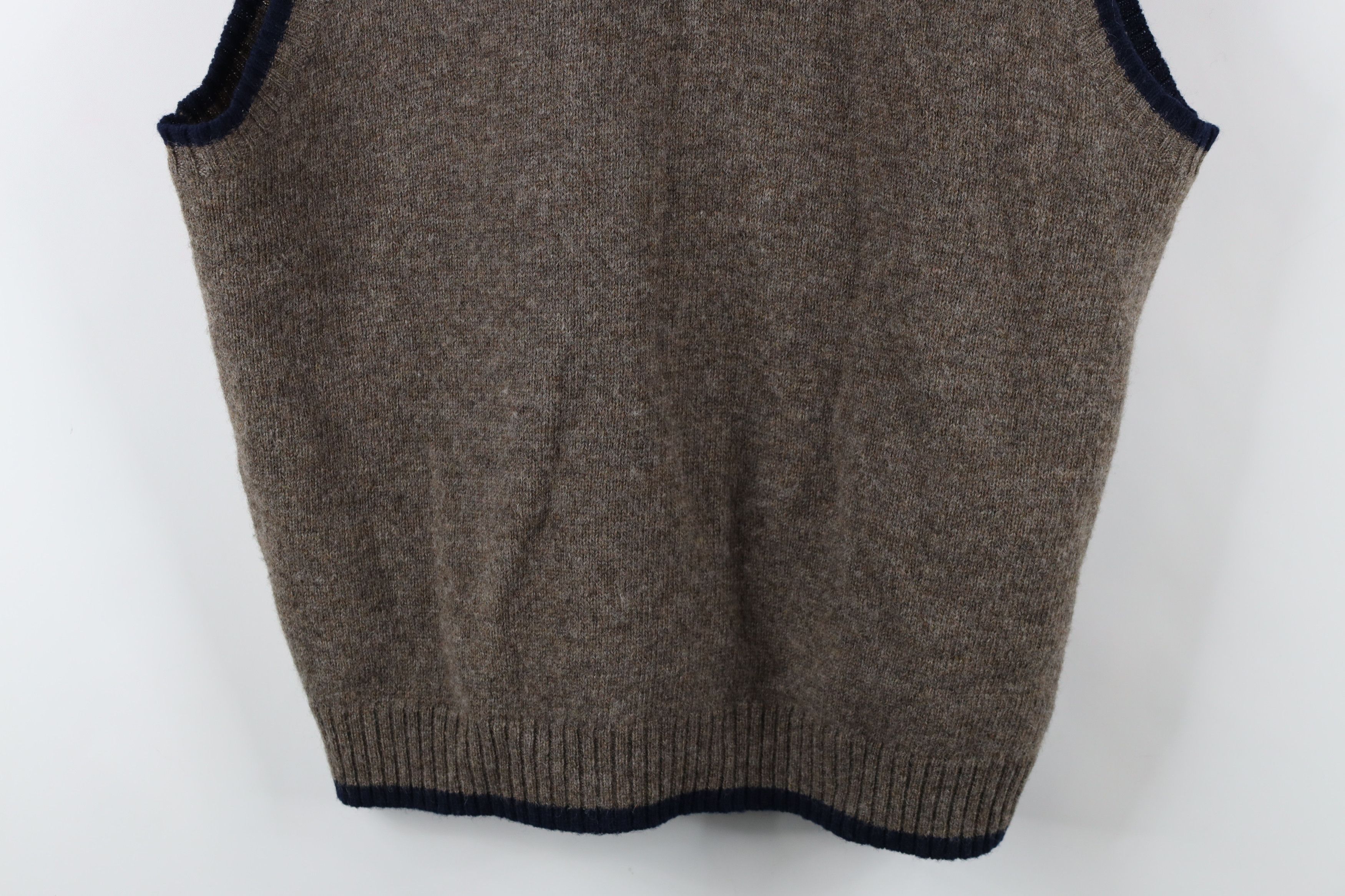 Vintage Vintage 90s Streetwear Wool Knit V-Neck Sweater Vest Brown Size US XL / EU 56 / 4 - 3 Thumbnail