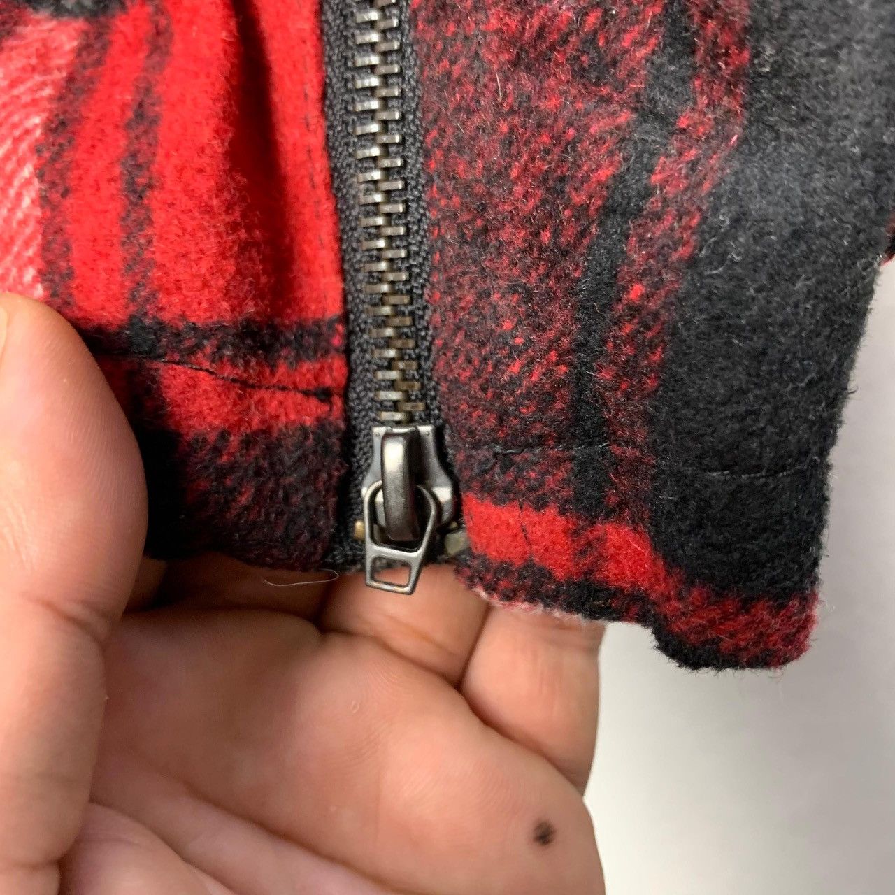 In The Attic "In The Attic" Red Tartan Hooded Wool Duffle Coat Size US M / EU 48-50 / 2 - 10 Thumbnail