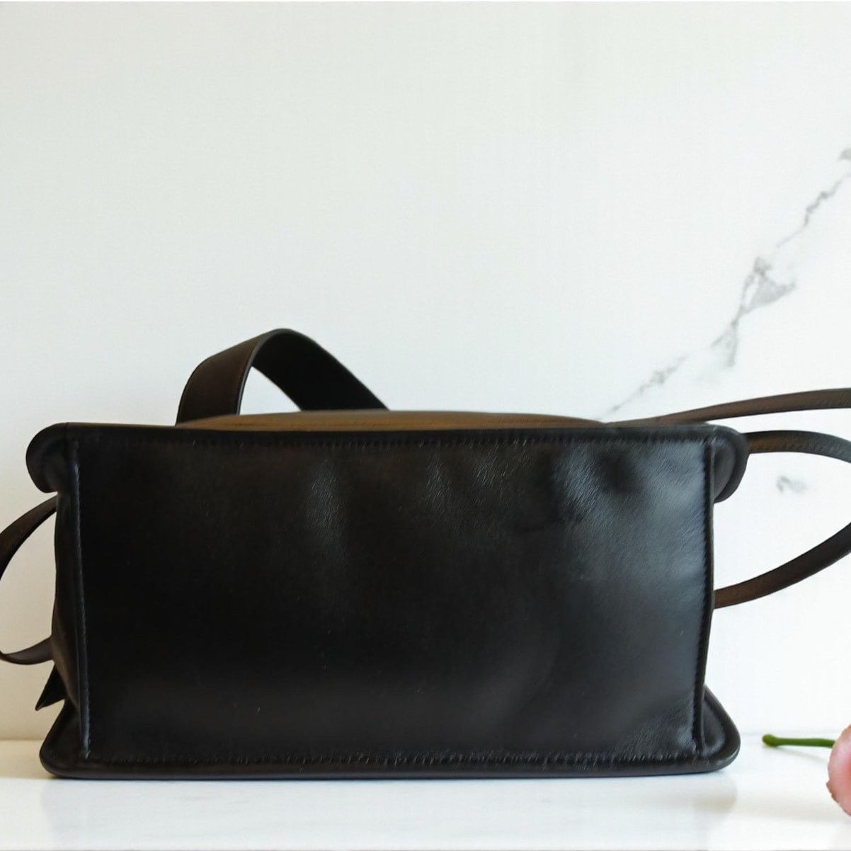 MCM NWT MCM Limited Collection Medium Leather Shoulder/Crossbody Size ONE SIZE - 7 Thumbnail