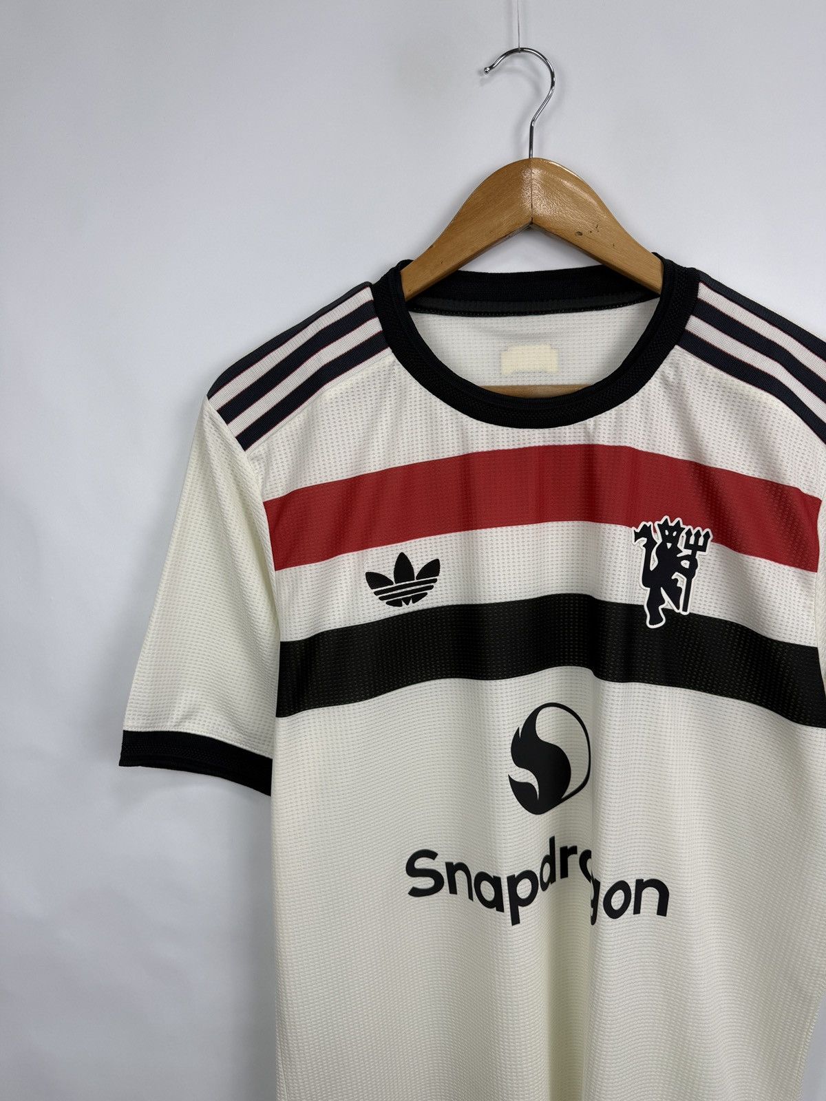 Adidas 🏴󠁧󠁢󠁥󠁮󠁧󠁿 24/25 Manchester United Adidas Third Jersey Snapdragon Size US XL / EU 56 / 4 - 3 Thumbnail
