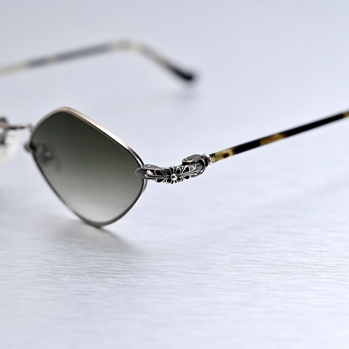 Chrome Hearts CHROME HEARTS DIAMOND DOG SUNGLASSES Size ONE SIZE - 3 Thumbnail