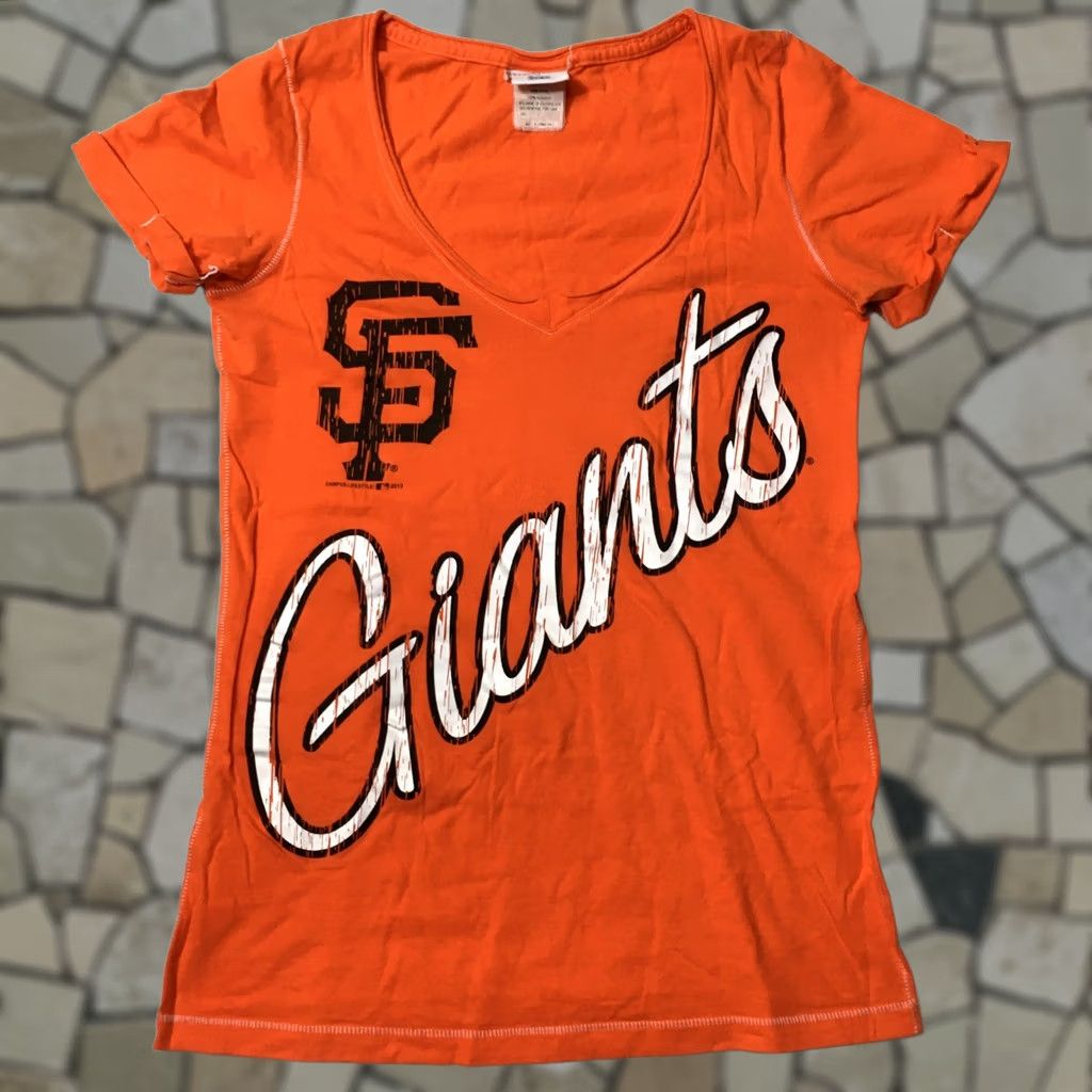 Vintage San Francisco Giants T-Shirt Womens Orange Short Sleeve V-Neck Slim Size S / US 4 / IT 40 - 1 Thumbnail
