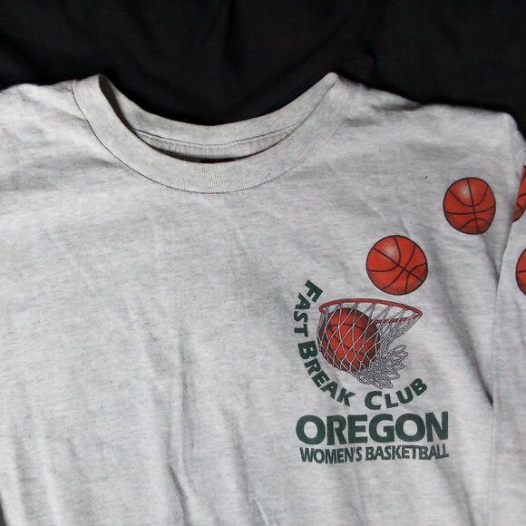 NCAA × Vintage Vintage Oregon Ducks Fast Break Club Basketball T-Shirt Size US XL / EU 56 / 4 - 1 Thumbnail