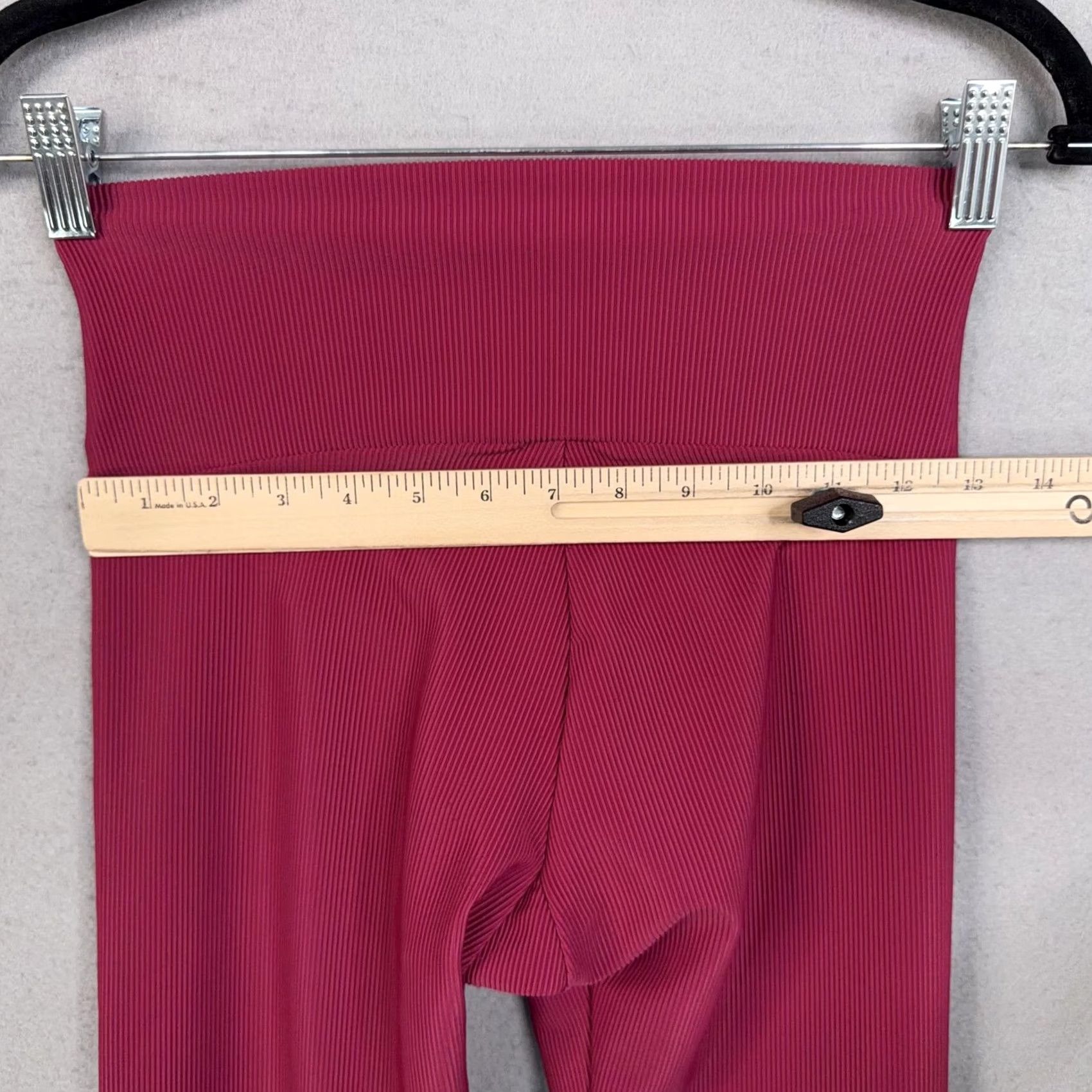 Vintage Onzie Leggings Womens Pink Ribbed High Rise Crossover Ankle Yoga Pants Size 28" / US 6 / IT 42 - 7 Thumbnail
