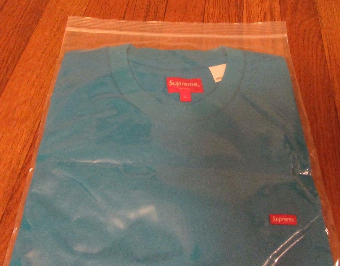 Supreme Supreme Small Box Tee T-Shirt Size Large Bright Blue SS22 Size US L / EU 52-54 / 3 - 3 Thumbnail