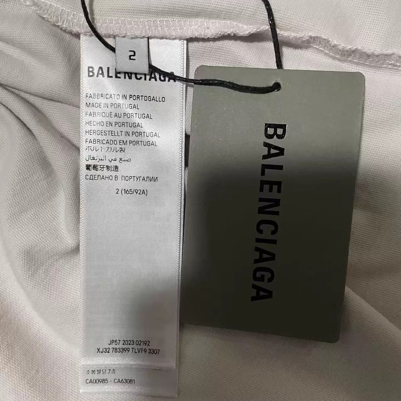 Balenciaga Balenciaga 24SS DR Hem Distressed Short Sleeve 2 Size XS / US 0-2 / IT 36-38 - 4 Thumbnail