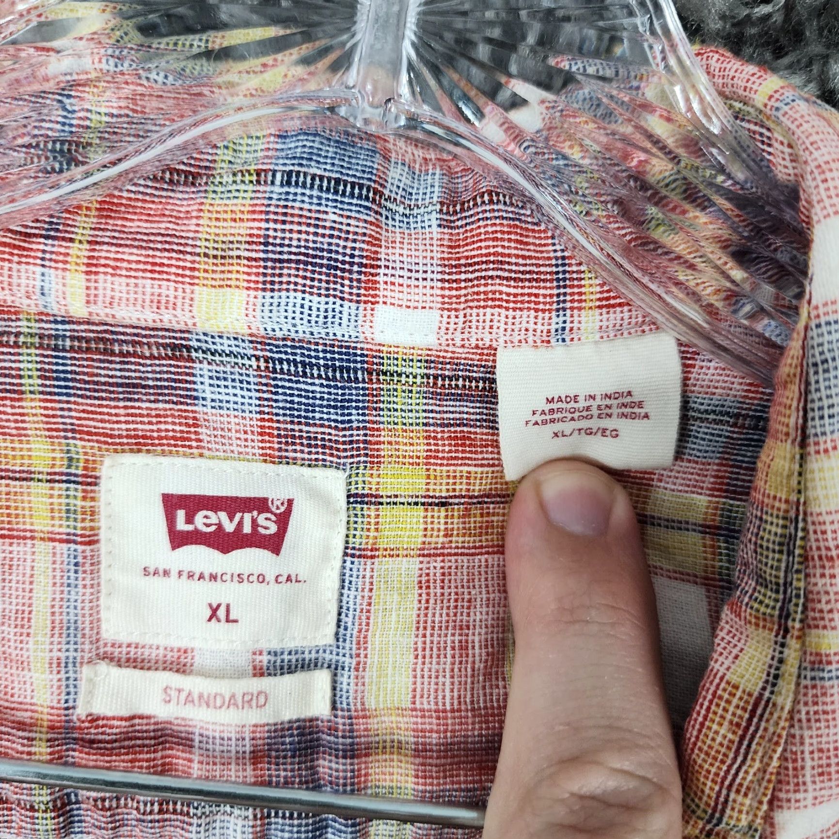 Levi's VINTAGE Levi's Shirt Men Short Sleeve Button-Up Plaid Red XL Adult Men Size XL Size US 36 / EU 52 - 6 Thumbnail