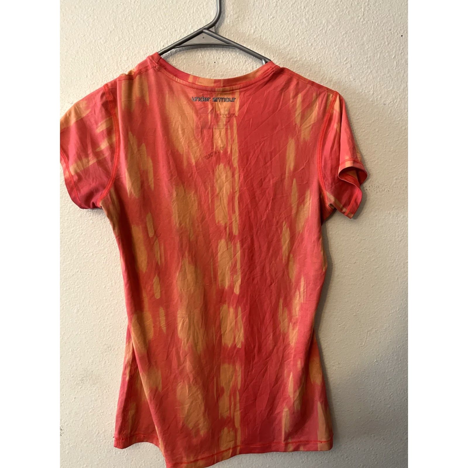 Under Armour Under Armour Women's Top Size XS Heat Gear Fitted Orange Yellow Watercolors Size XS / US 0-2 / IT 36-38 - 3 Thumbnail