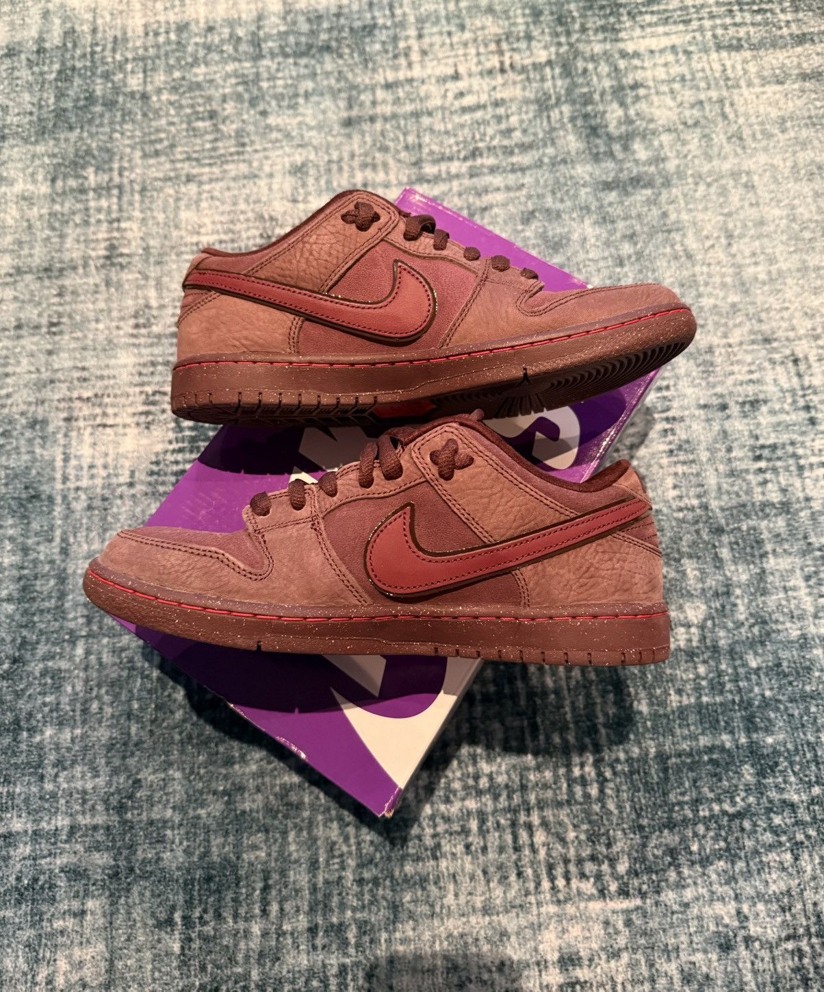 Nike Nike Dunk Low Premium SB ‘City of Love Collection’ Size US 8.5 / EU 41-42 - 3 Thumbnail
