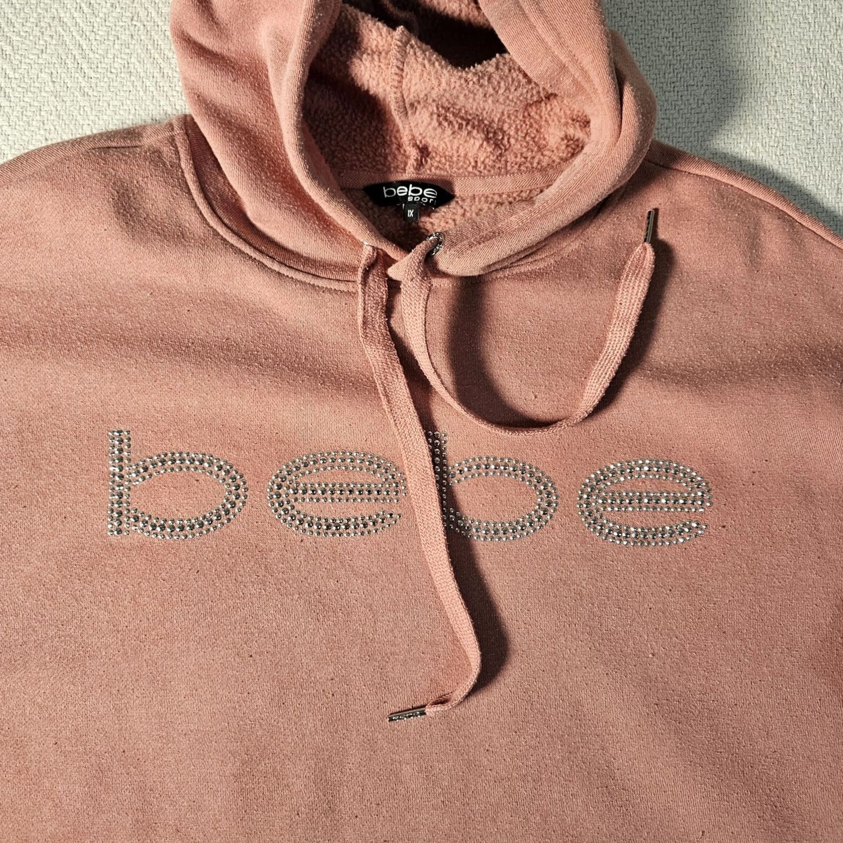 Bebe Bebe Sports Pink Pullover Hoodie 1X Women’s Junior Size Hoodie Adjustable Hood Pocket Center Spellout Long Sleeve Size XL / US 12-14 / IT 48-50 - 2 Thumbnail