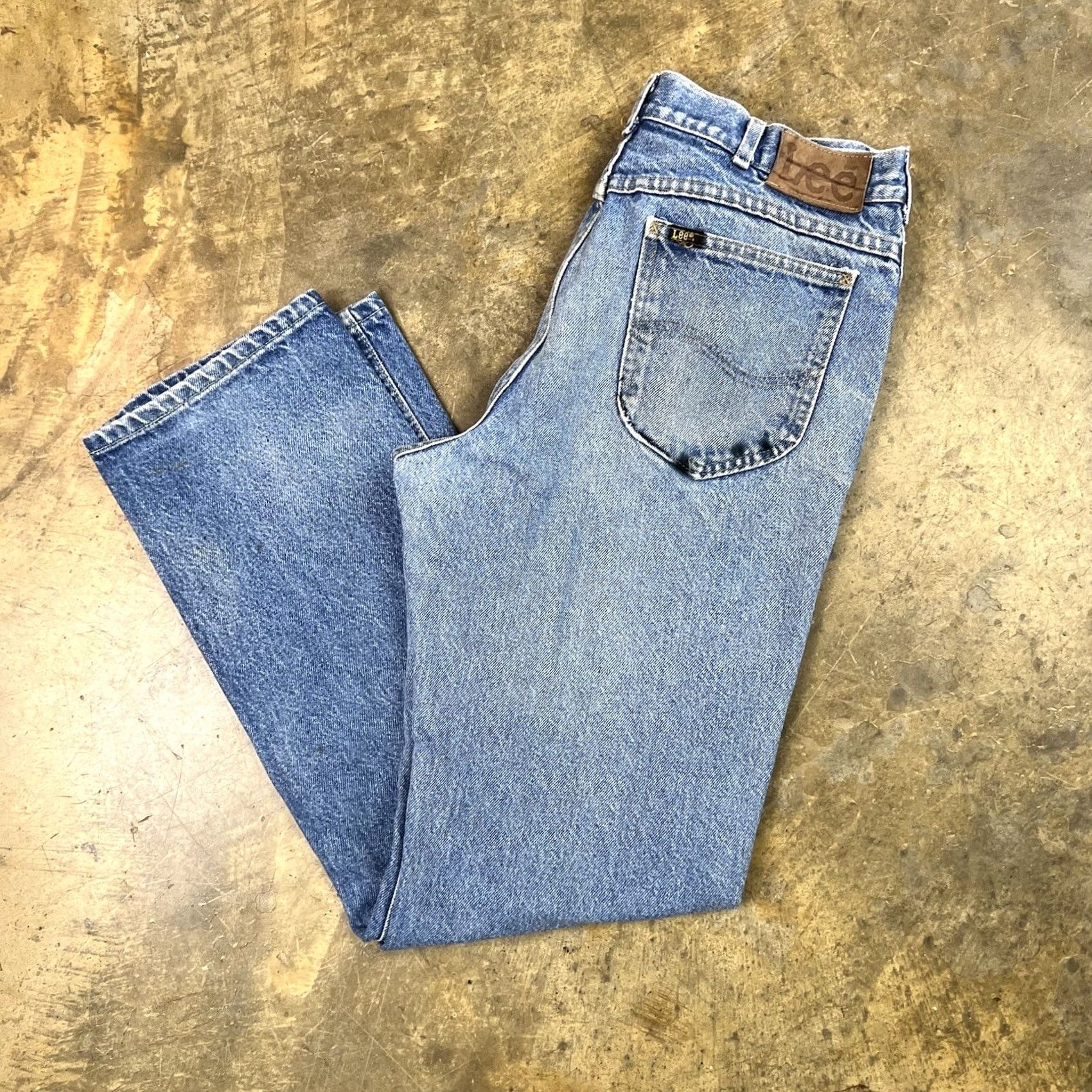 Lee VINTAGE Lee Jeans Womens 90s High Waist Straight Blue Denim 31x30 Meas 31x30 Sex? (remove) Size 24" / US 00 / IT 34 - 4 Thumbnail