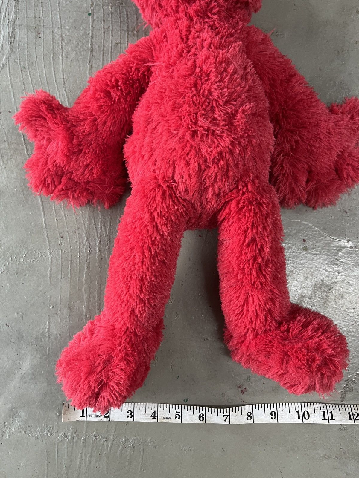 Kaws × Uniqlo Kaws Sesame Street Uniqlo Elmo Plush Toy Size ONE SIZE - 9 Thumbnail