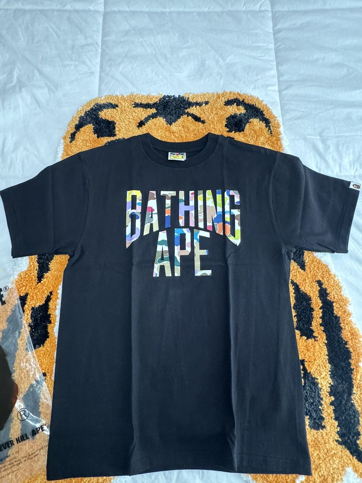 BAPE Black store Tee black Multi Color Medium