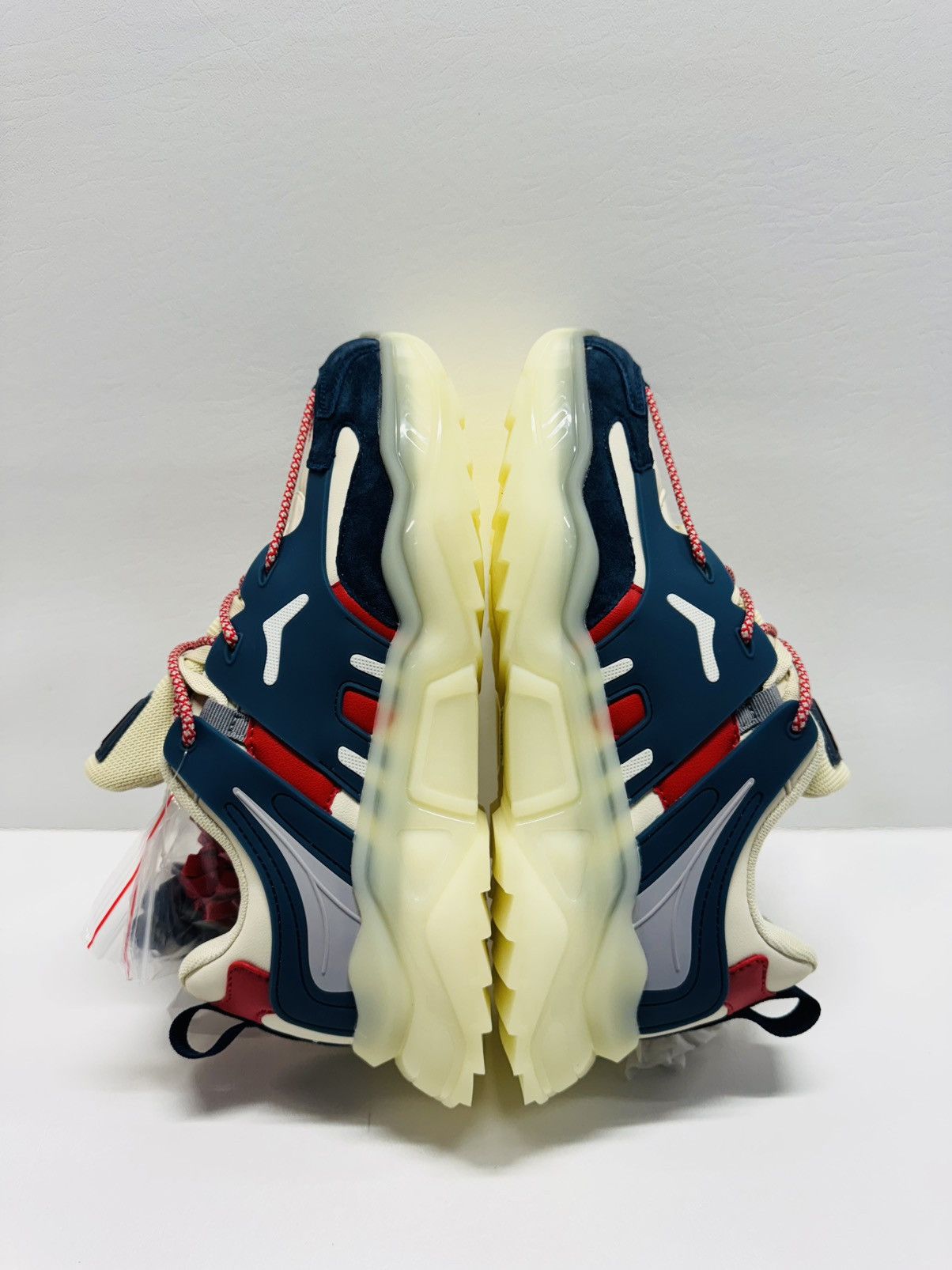Other Mazino Arctic-006 Arctic Cream/Navy/Red Size US 10 / EU 43 - 2 Thumbnail