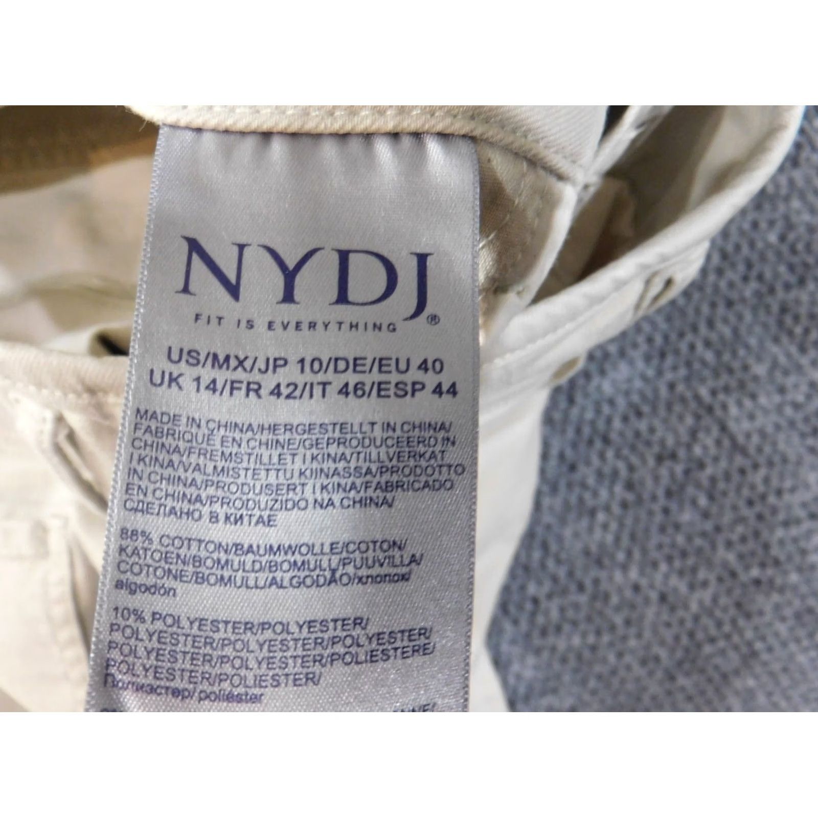 NYDJ NYDJ Jeans Size 8 Straight Gray Lift Tuck Denim Metallic Womens Casual Stretch Regular Rise 8.5-10.5 Inseam 33 in Size 30" / US 8 / IT 44 - 5 Thumbnail