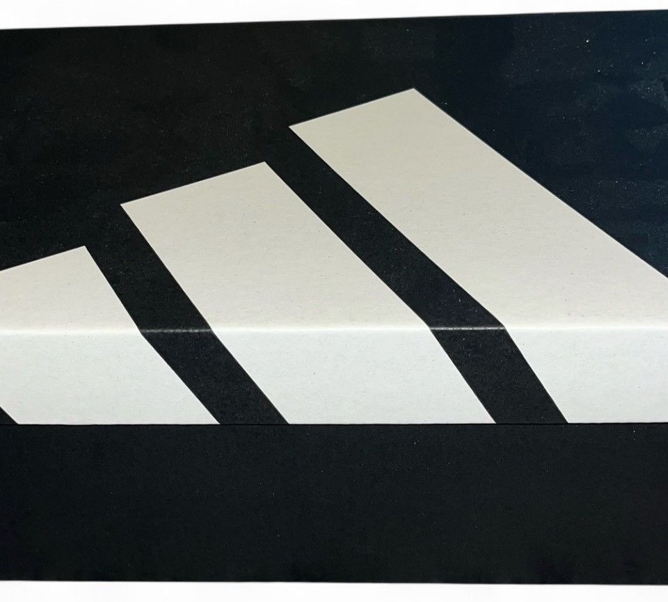 Adidas #Adidas #Sneakers Size US 8 / EU 41 - 6 Thumbnail