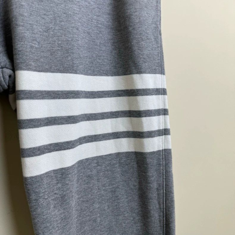 Thom Browne Thom Browne Size 4 Four-striped sweatpants 2505-Nextarrow Size US 38 / EU 54 - 2 Thumbnail