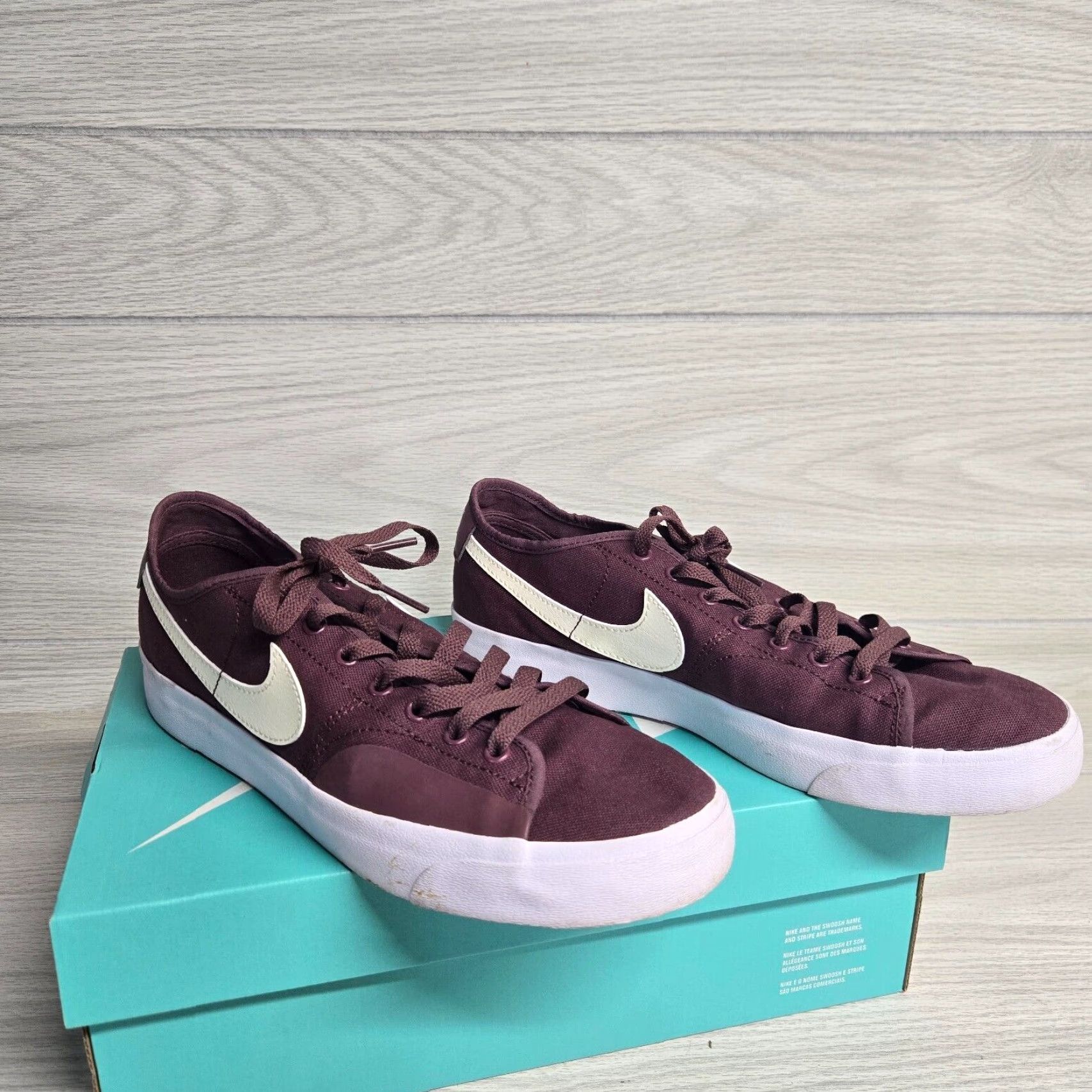 Nike Nike SB Blazer Court Sneaker Men 9 Red White CV1658-601 Shoes Boys/Girls Size M / US 6-8 / IT 42-44 - 2 Thumbnail