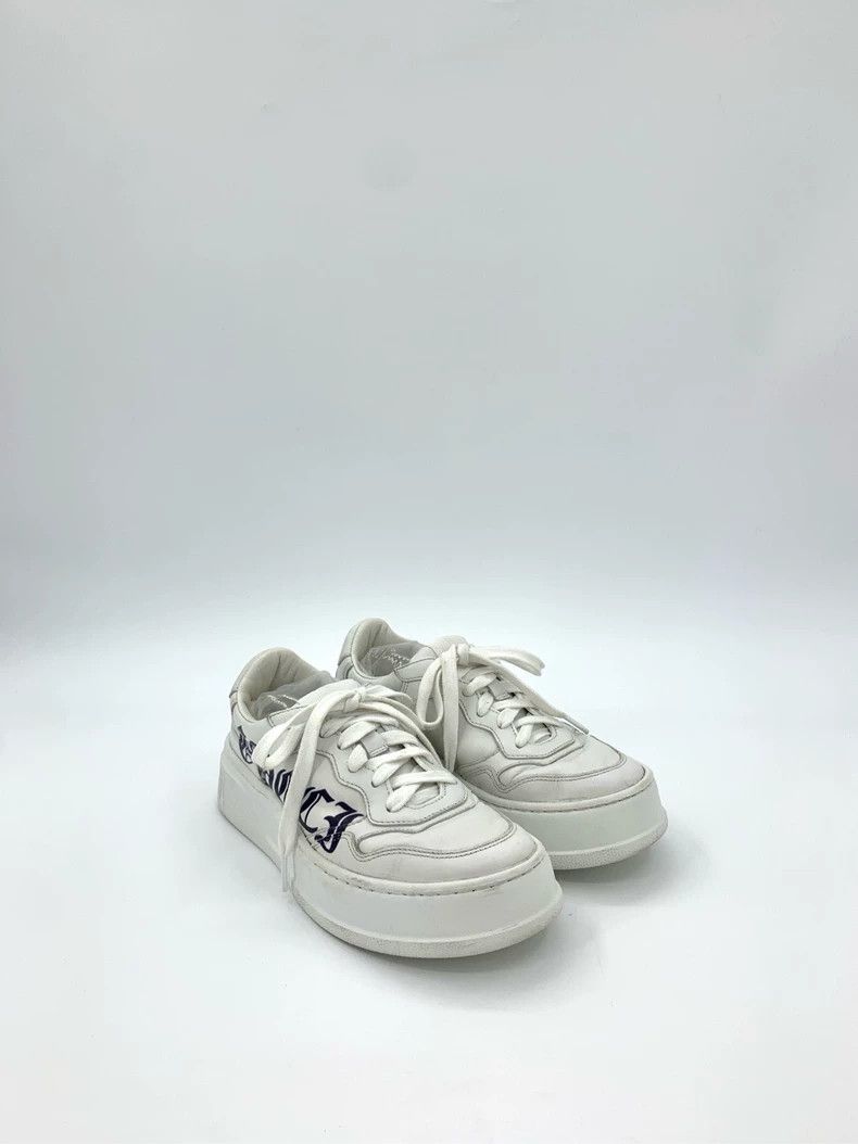 Gucci Gucci Size 35.5 Size 35.5 Sanskrit White Biscuit Shoes C Size US 5 / EU 37 - 2 Thumbnail